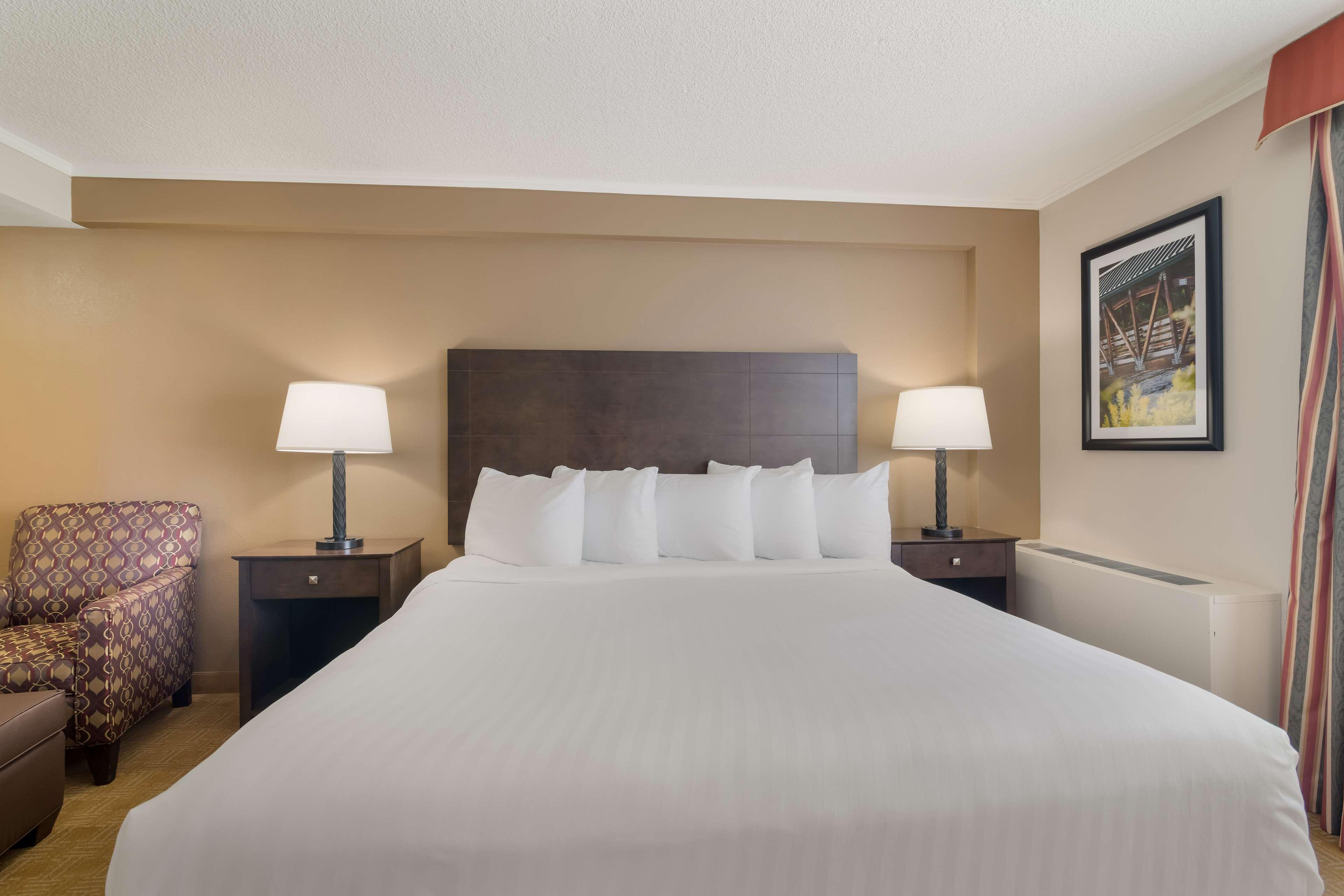 Double Accessible King Size Bed