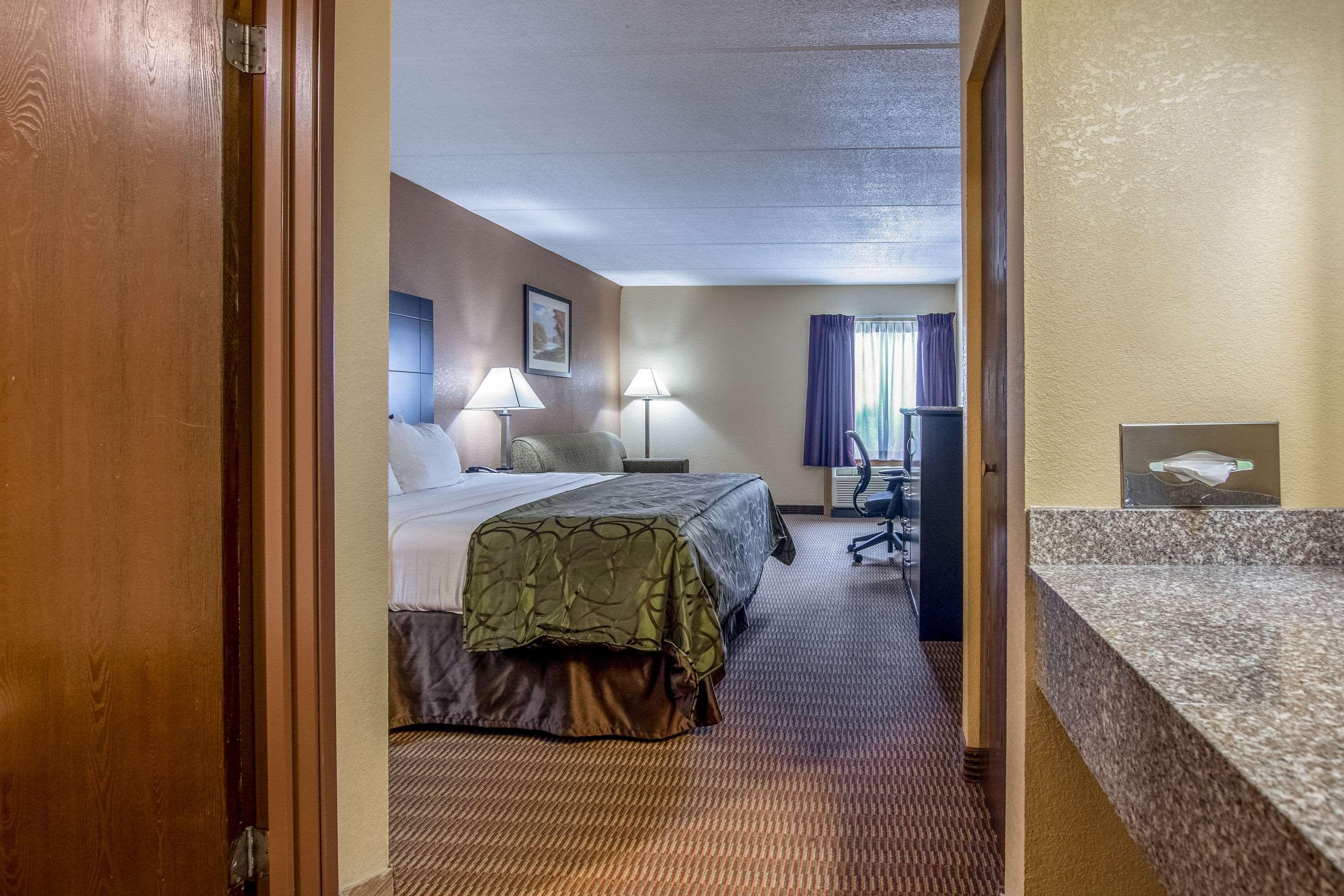 Double King Bed Non Smoking