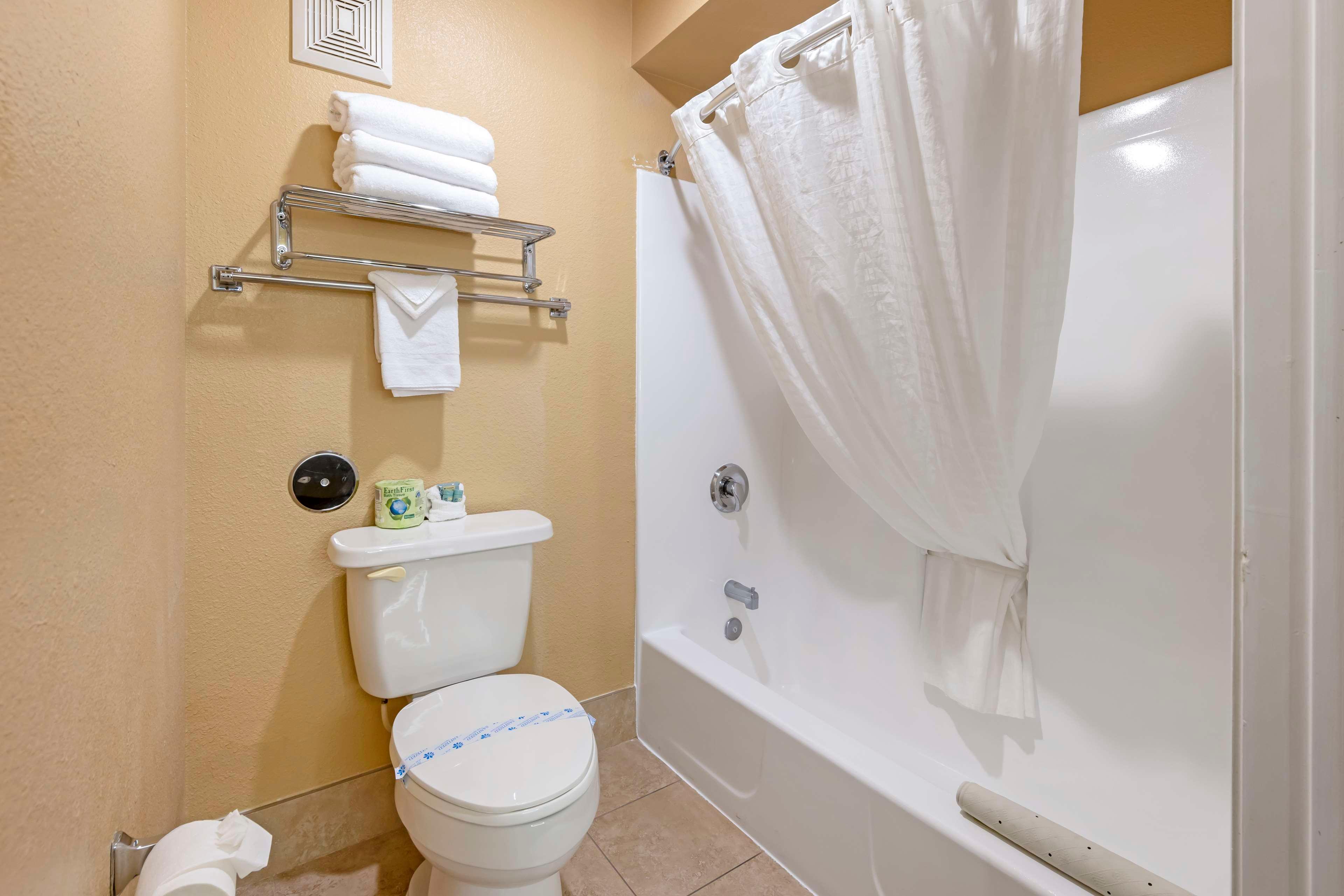 Suite Two Queen Beds Non Smoking