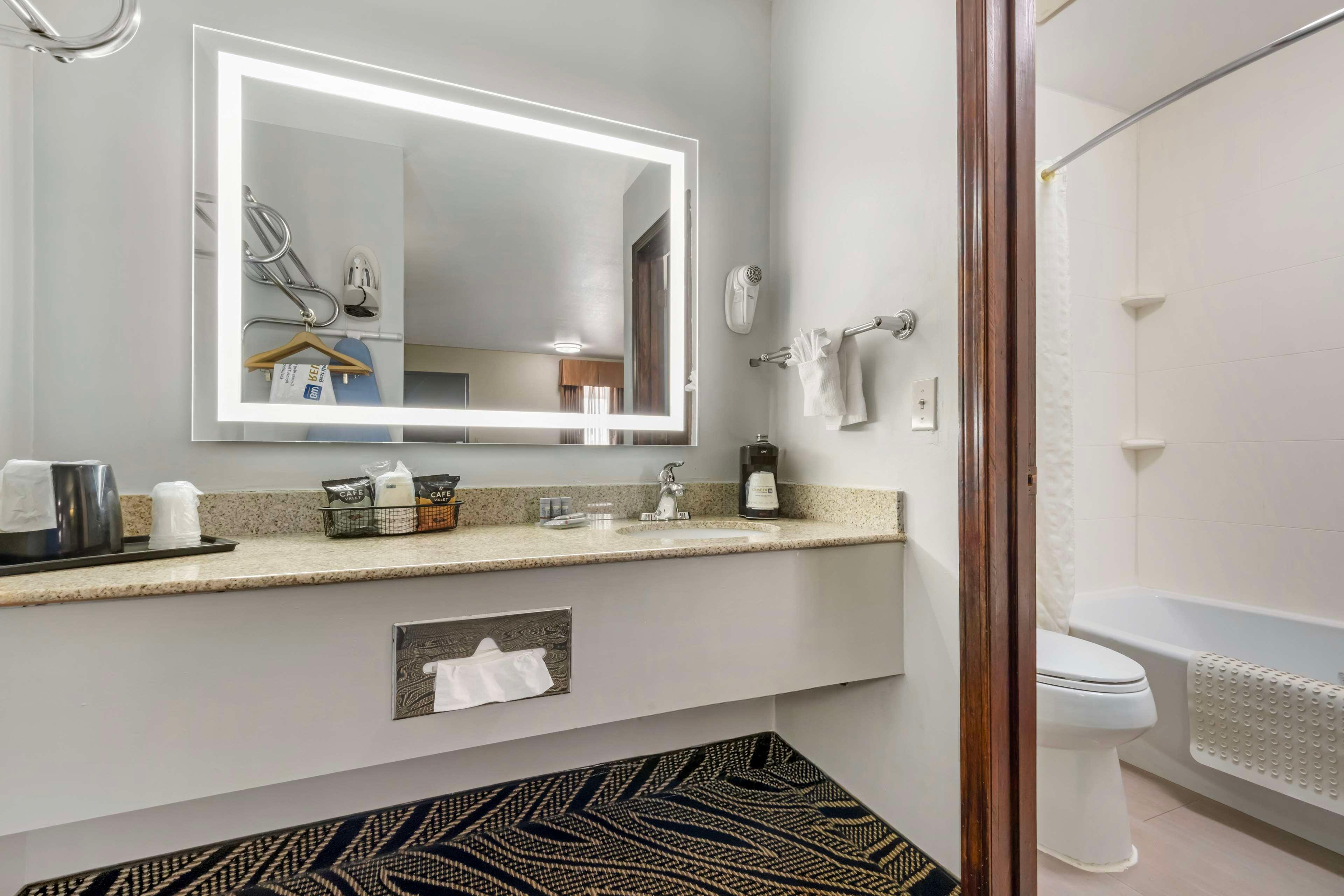 Room Two Double Beds