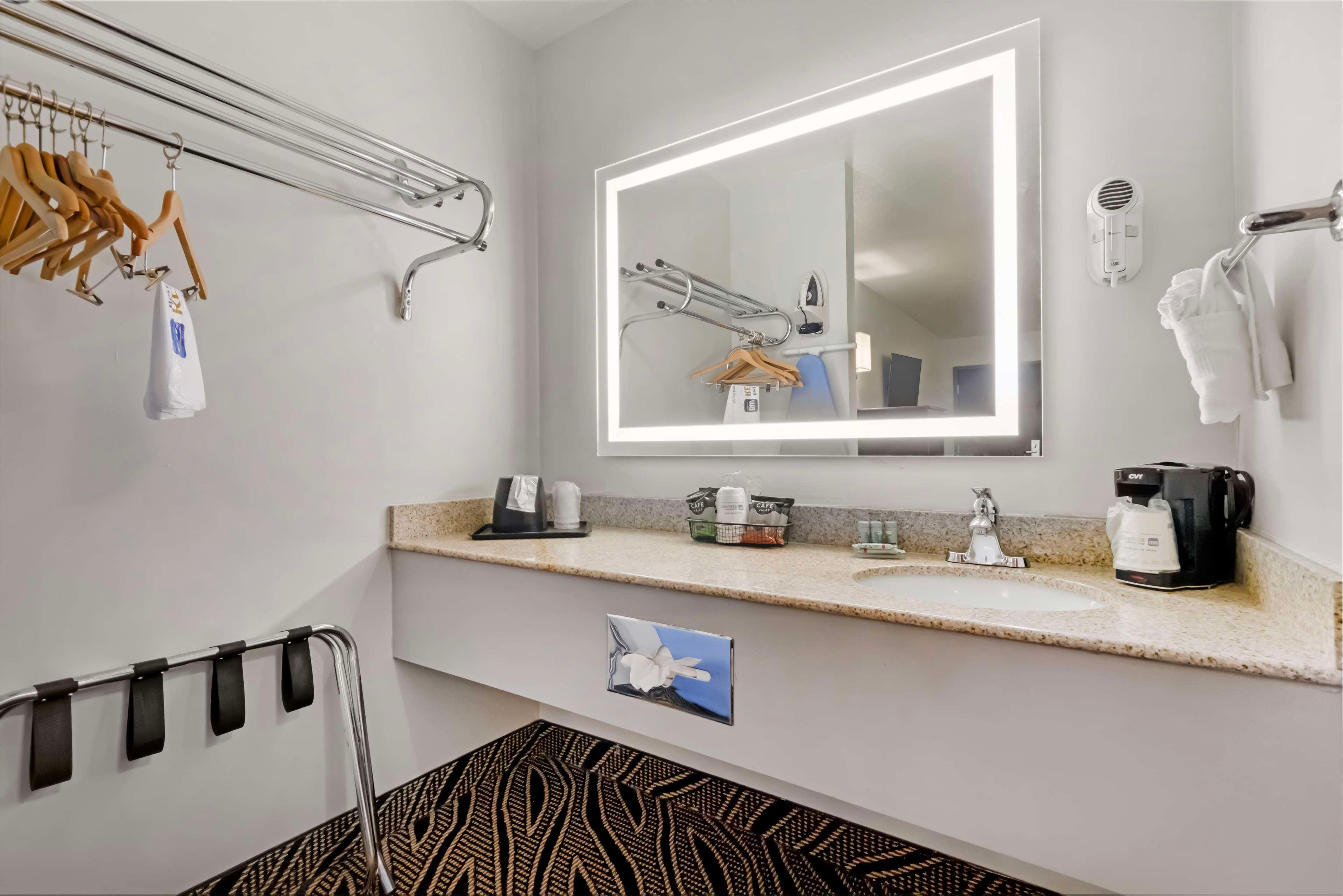 Room Two Double Beds Non Smoking