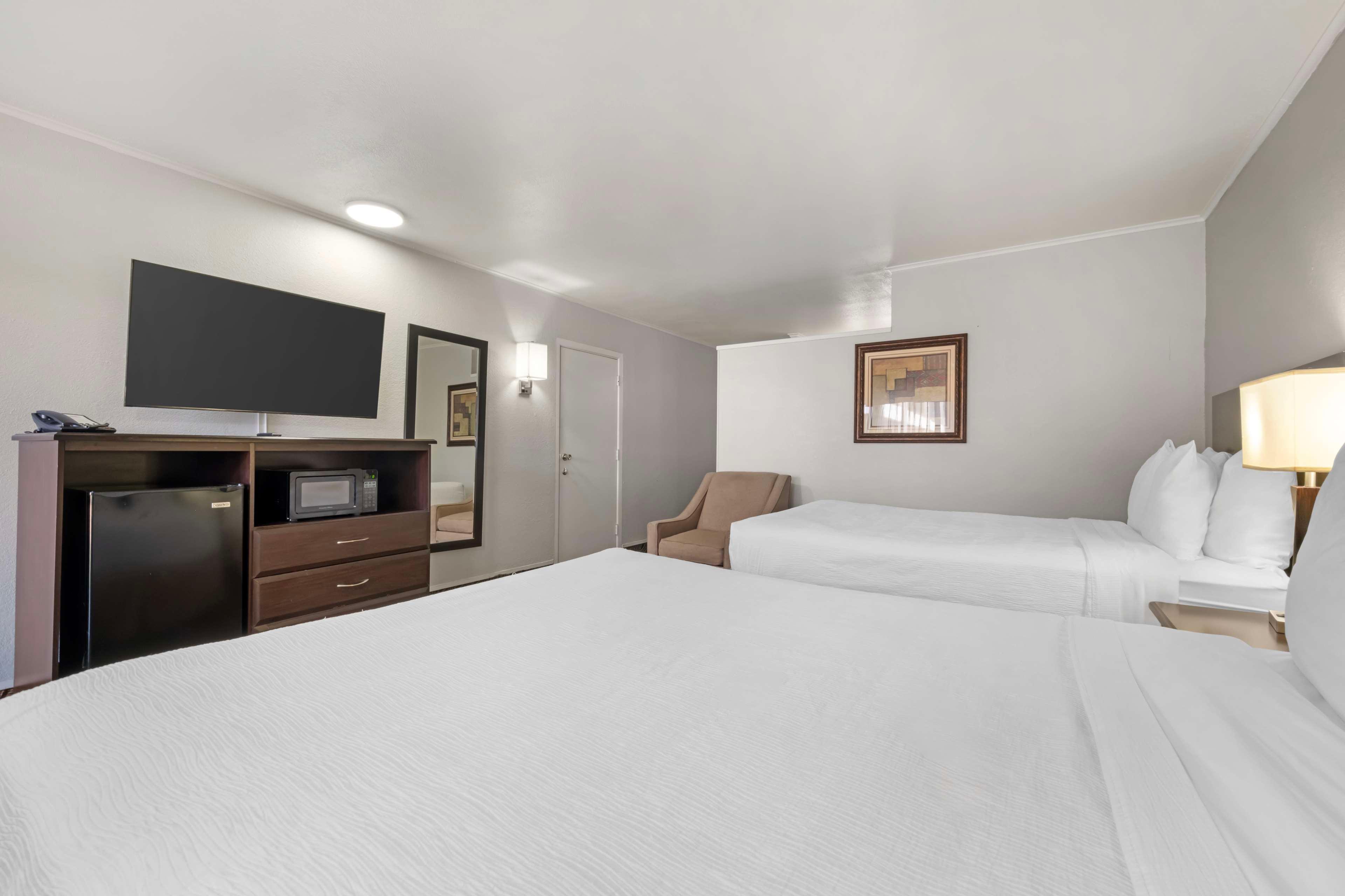 Room Two Queen Beds Non Smoking