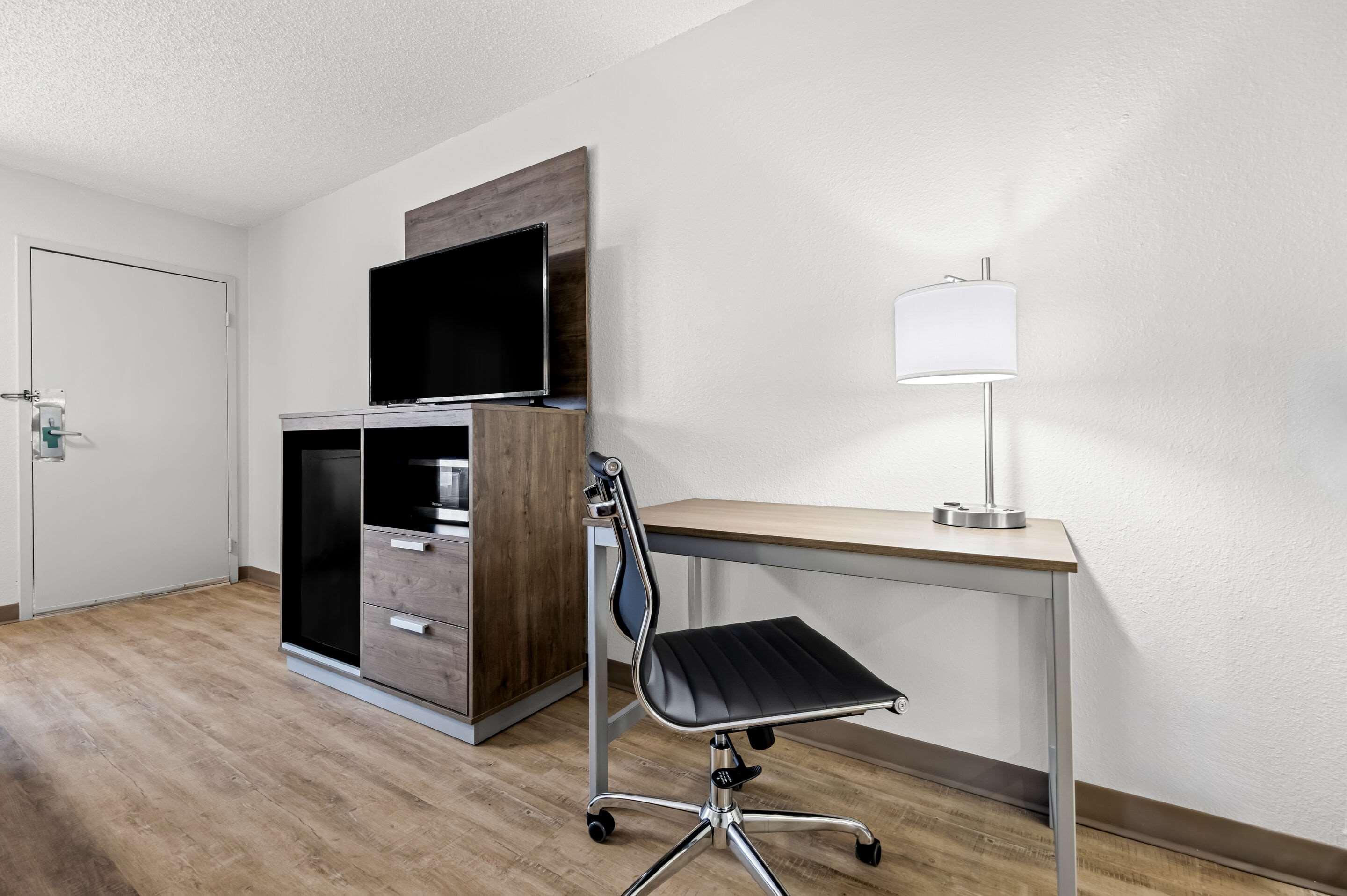 Double King Bed Non Smoking