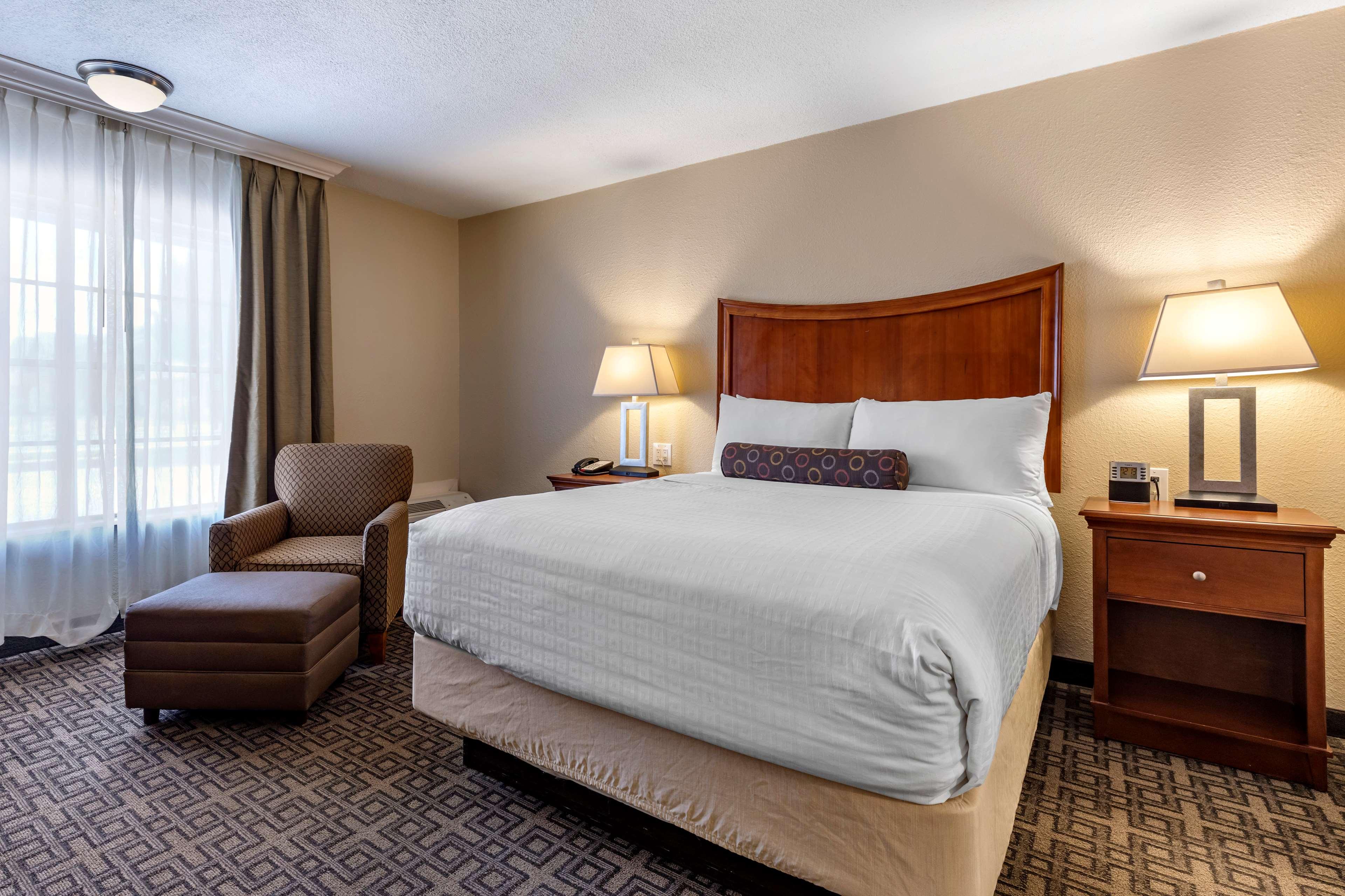 Room Queen Bed Non Smoking