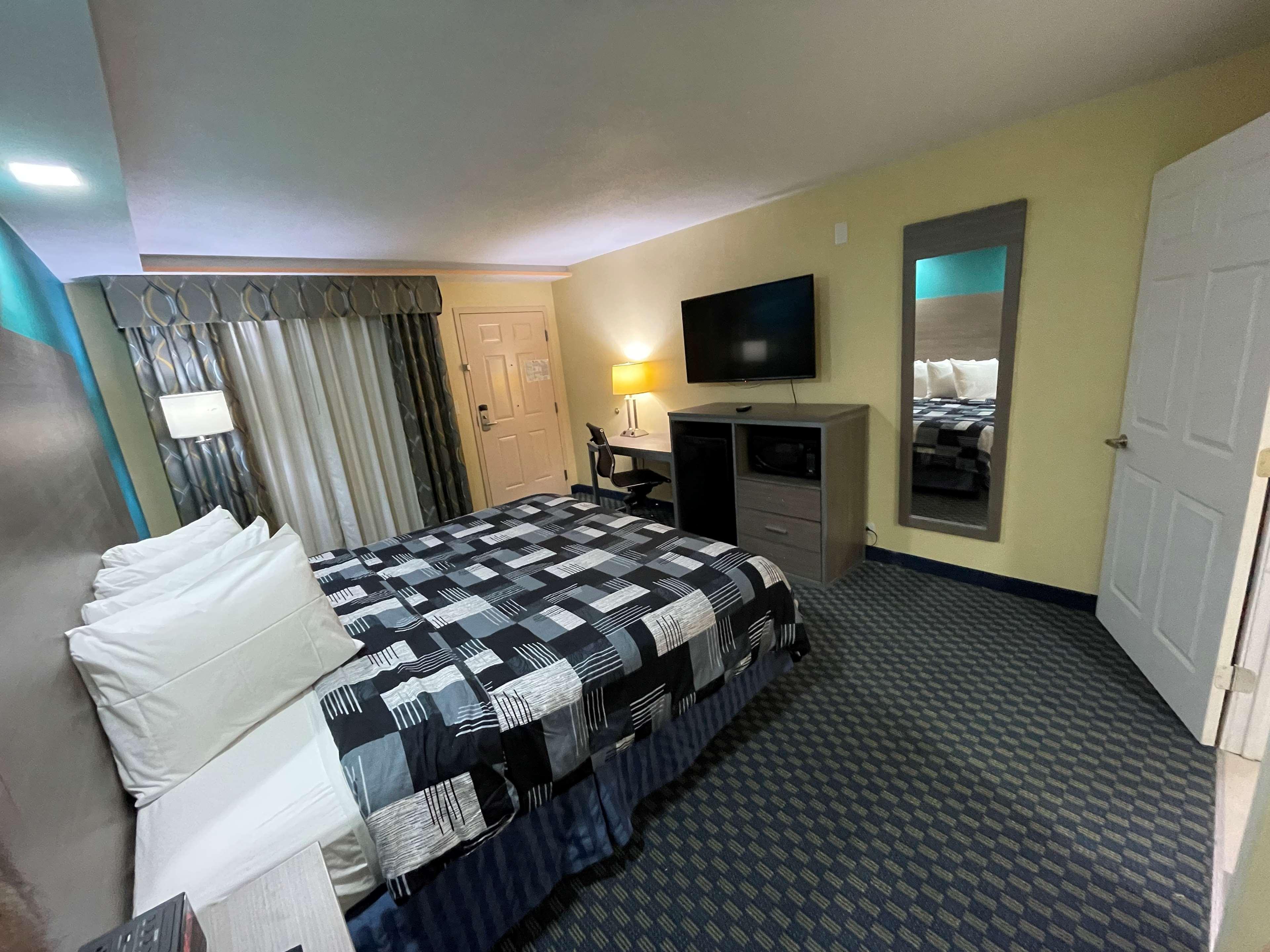 Room Accessible King Size Bed