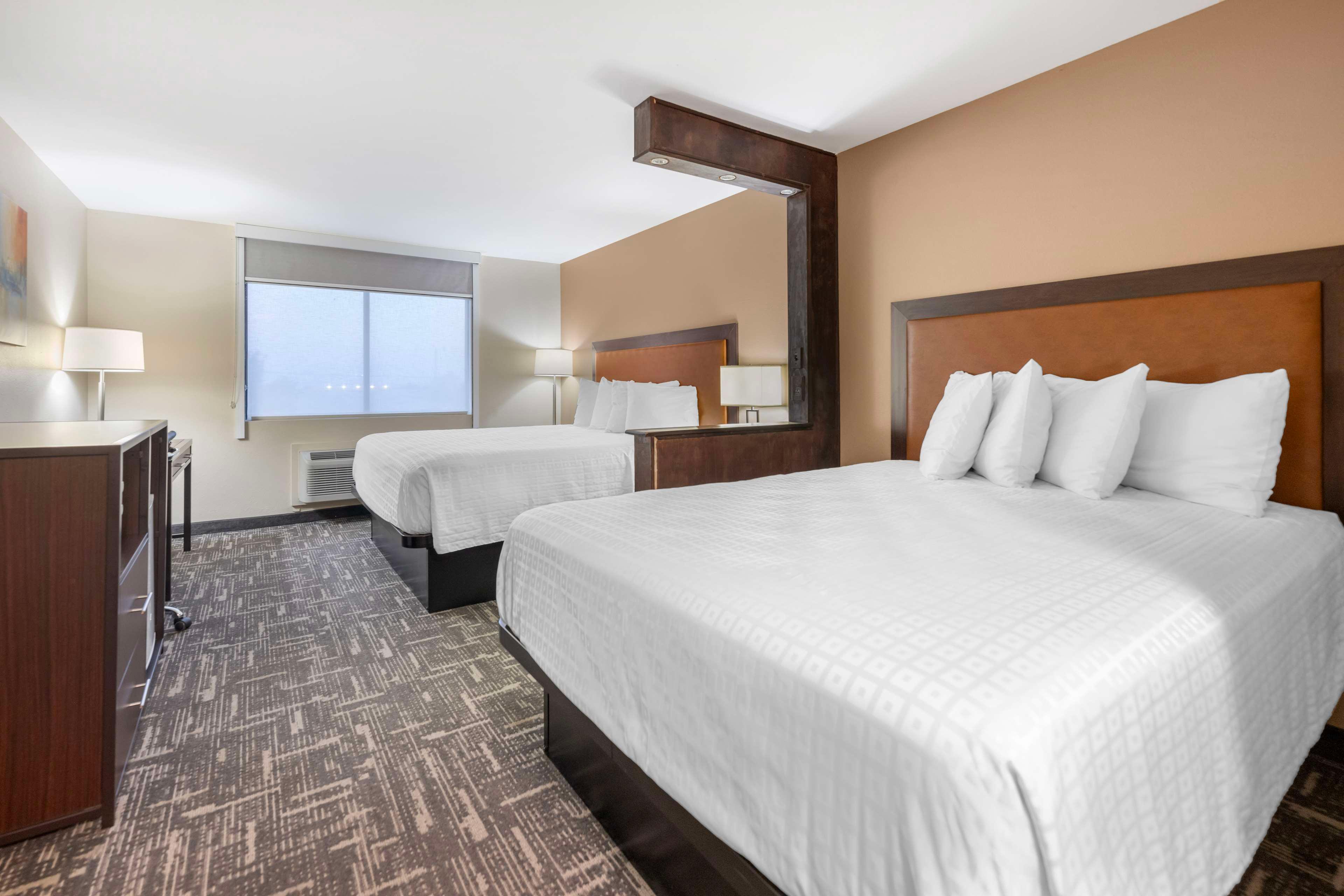 Quadruple Queen Bed Non Smoking