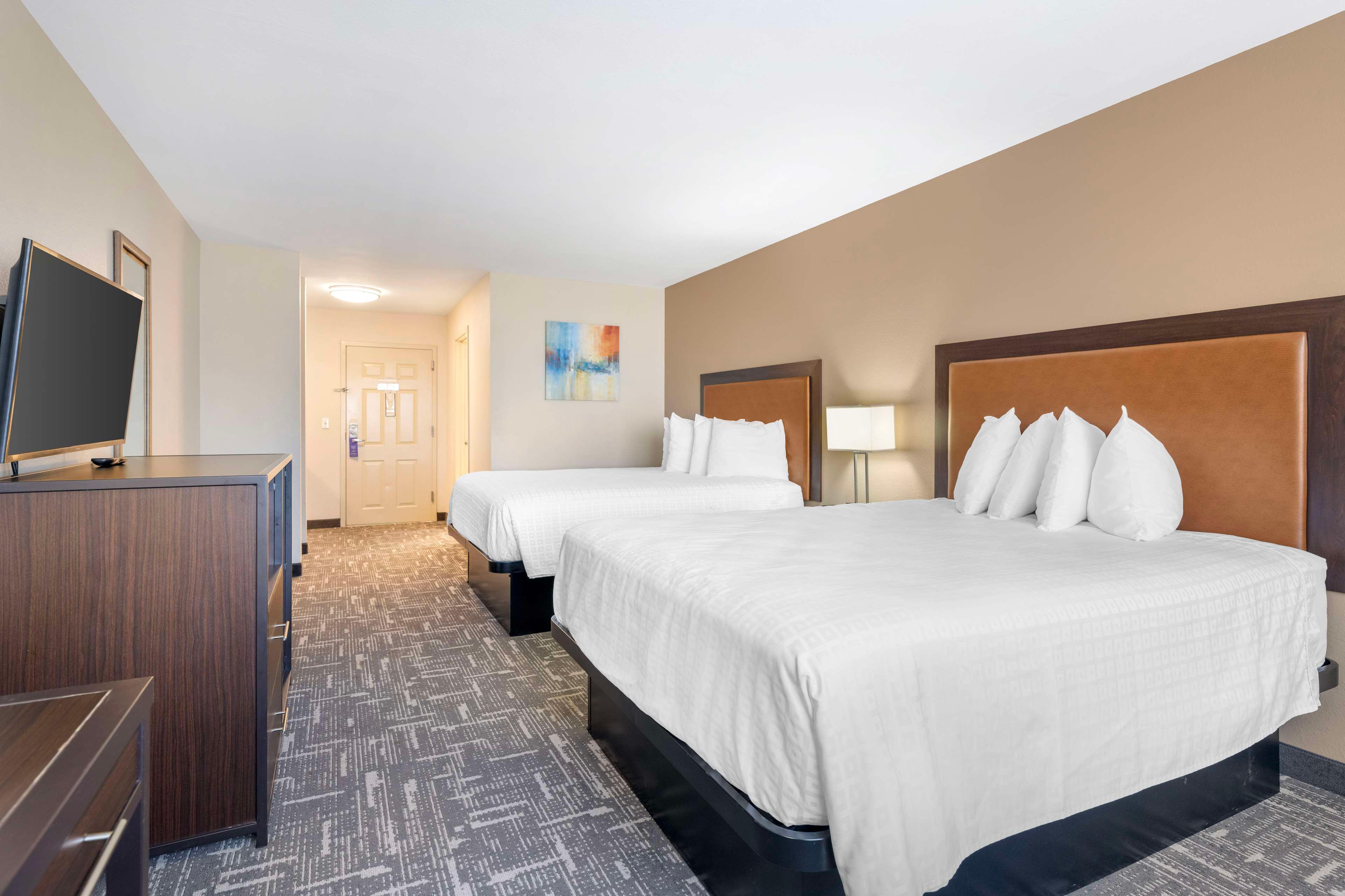 Quadruple Two Queen Beds Non Smoking