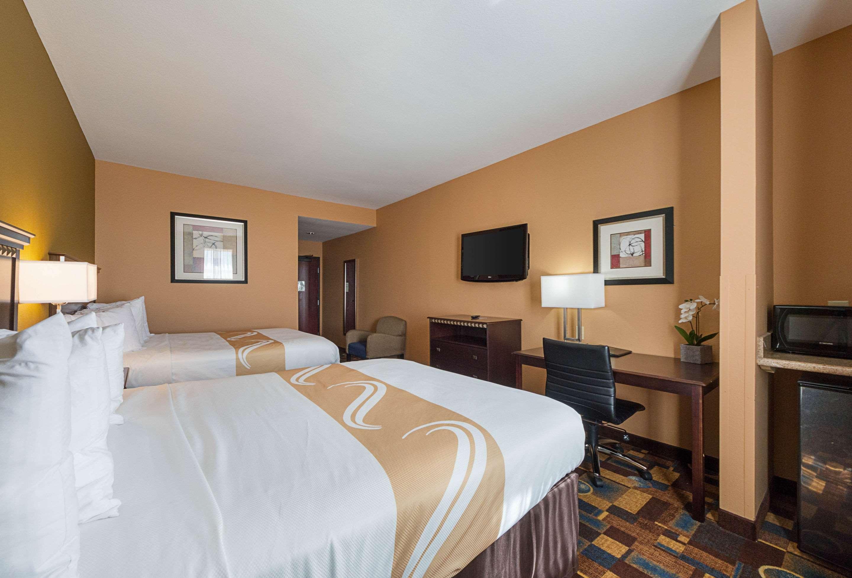 Double Two Queen Beds Non Smoking