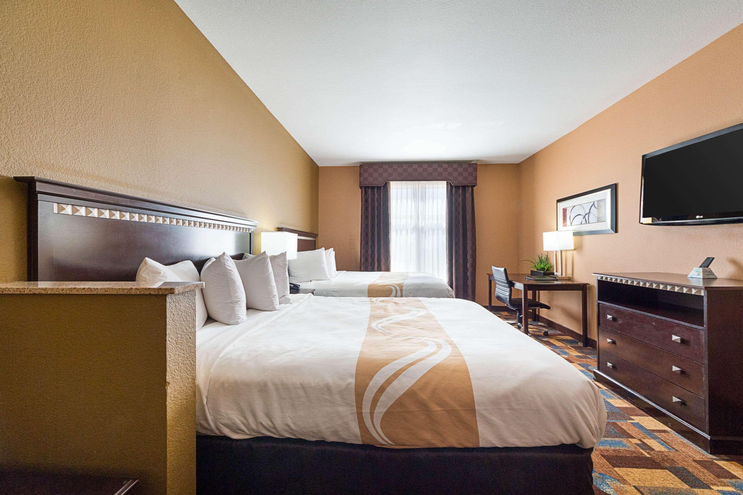 Suite Two Queen Beds