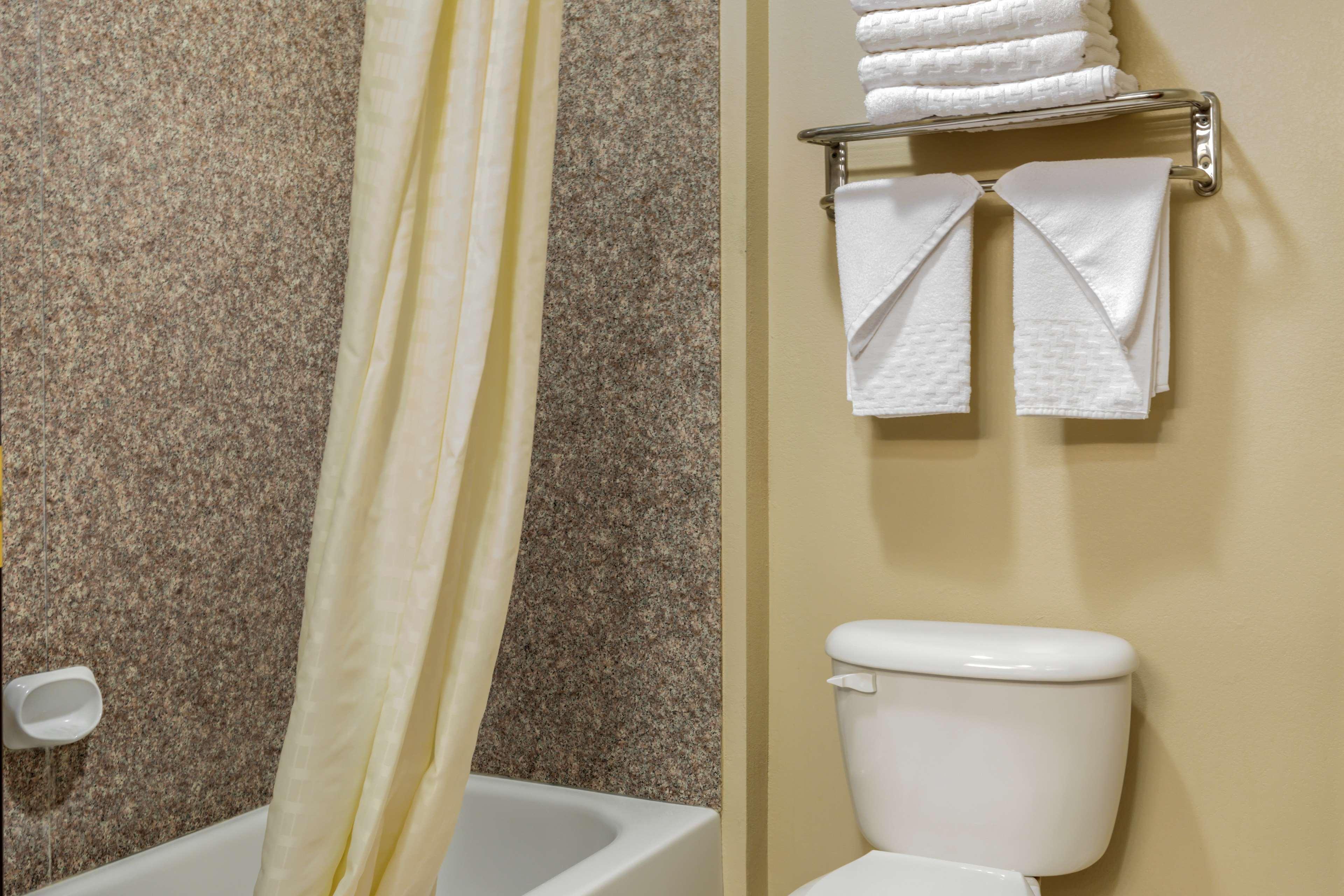 Room King Bed Non Smoking