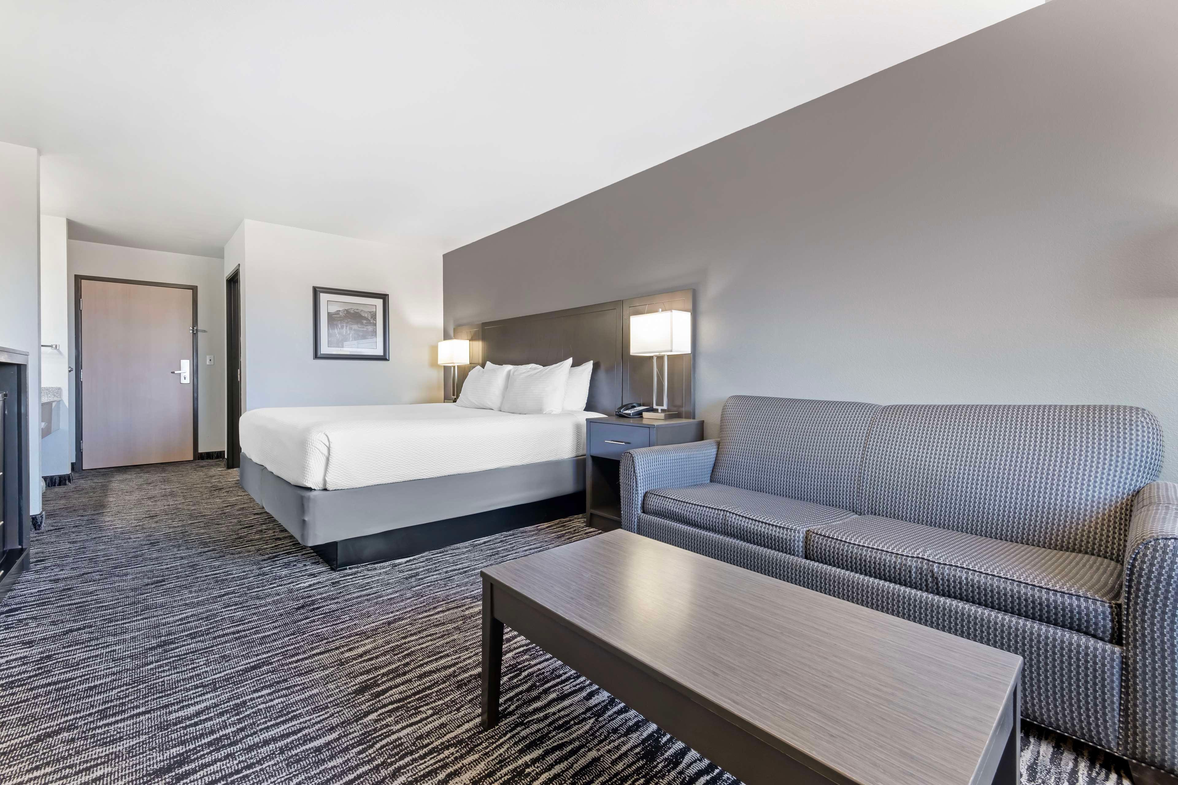 Room King Bed Non Smoking