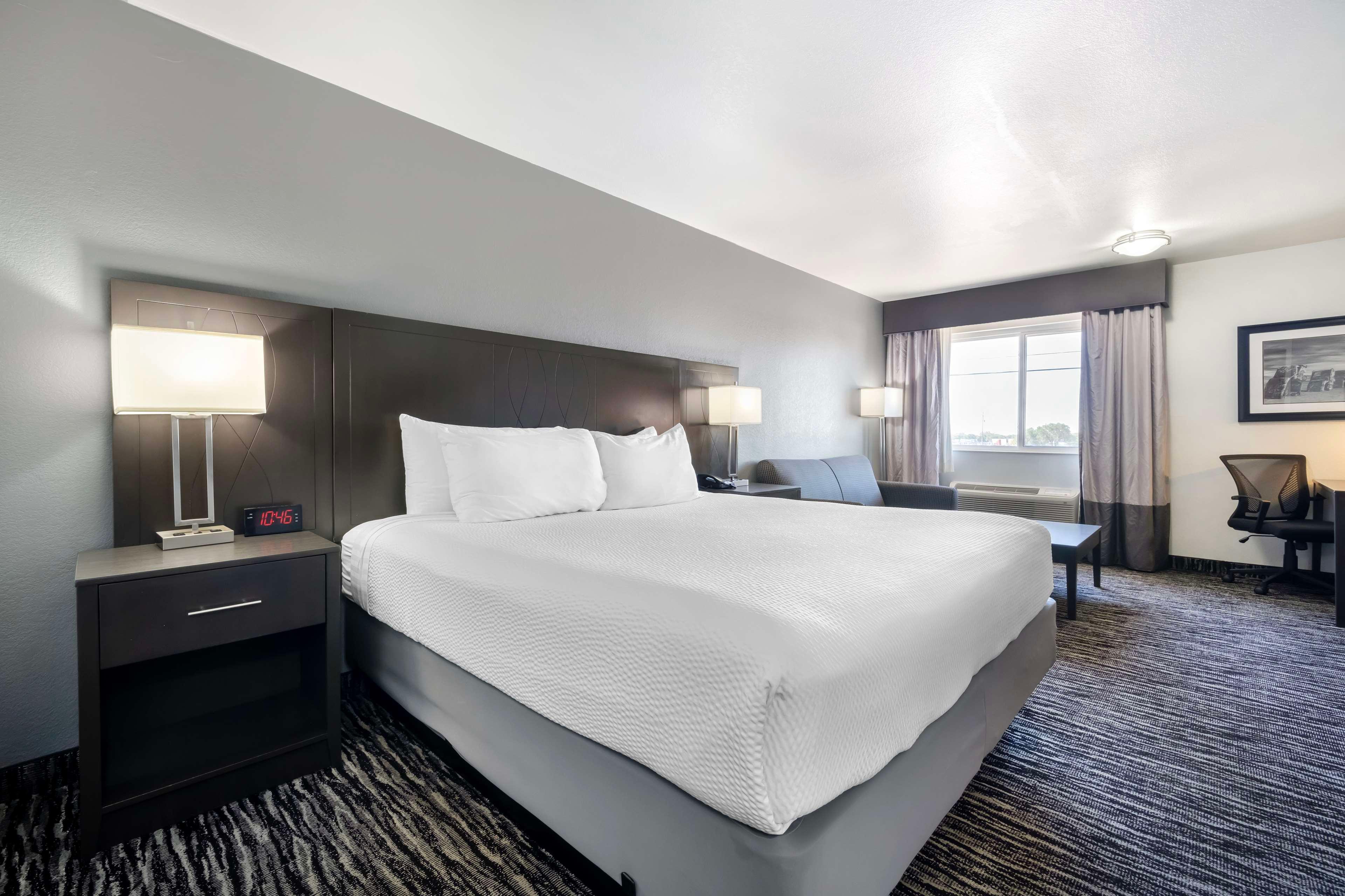 Room King Bed Non Smoking