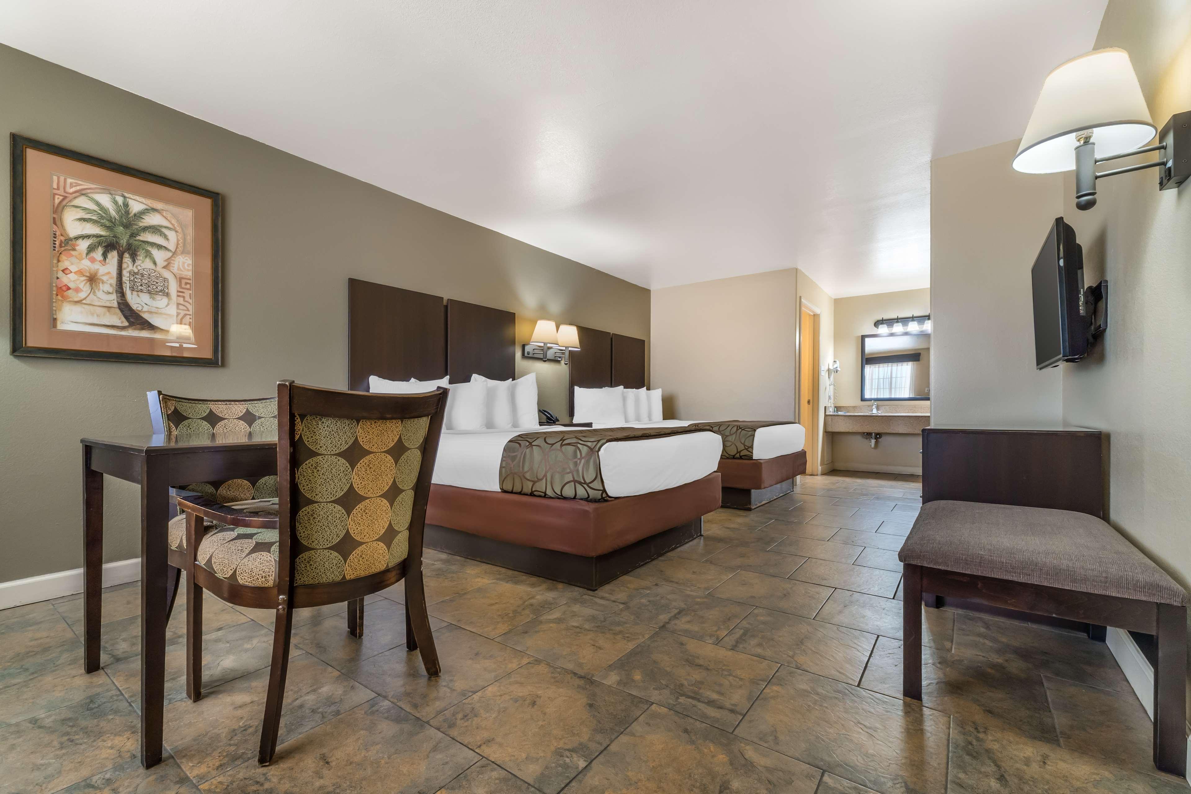 Room Two Queen Beds Non Smoking