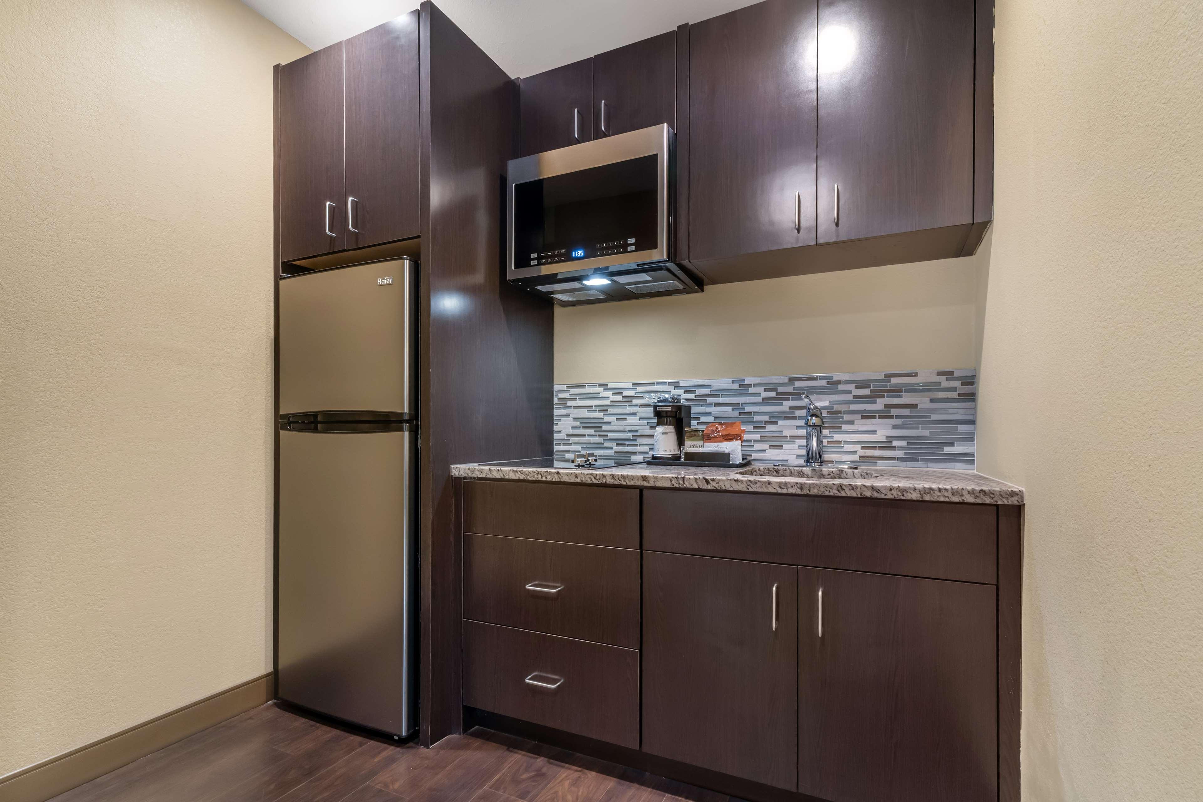 Suite King Bed Non Smoking