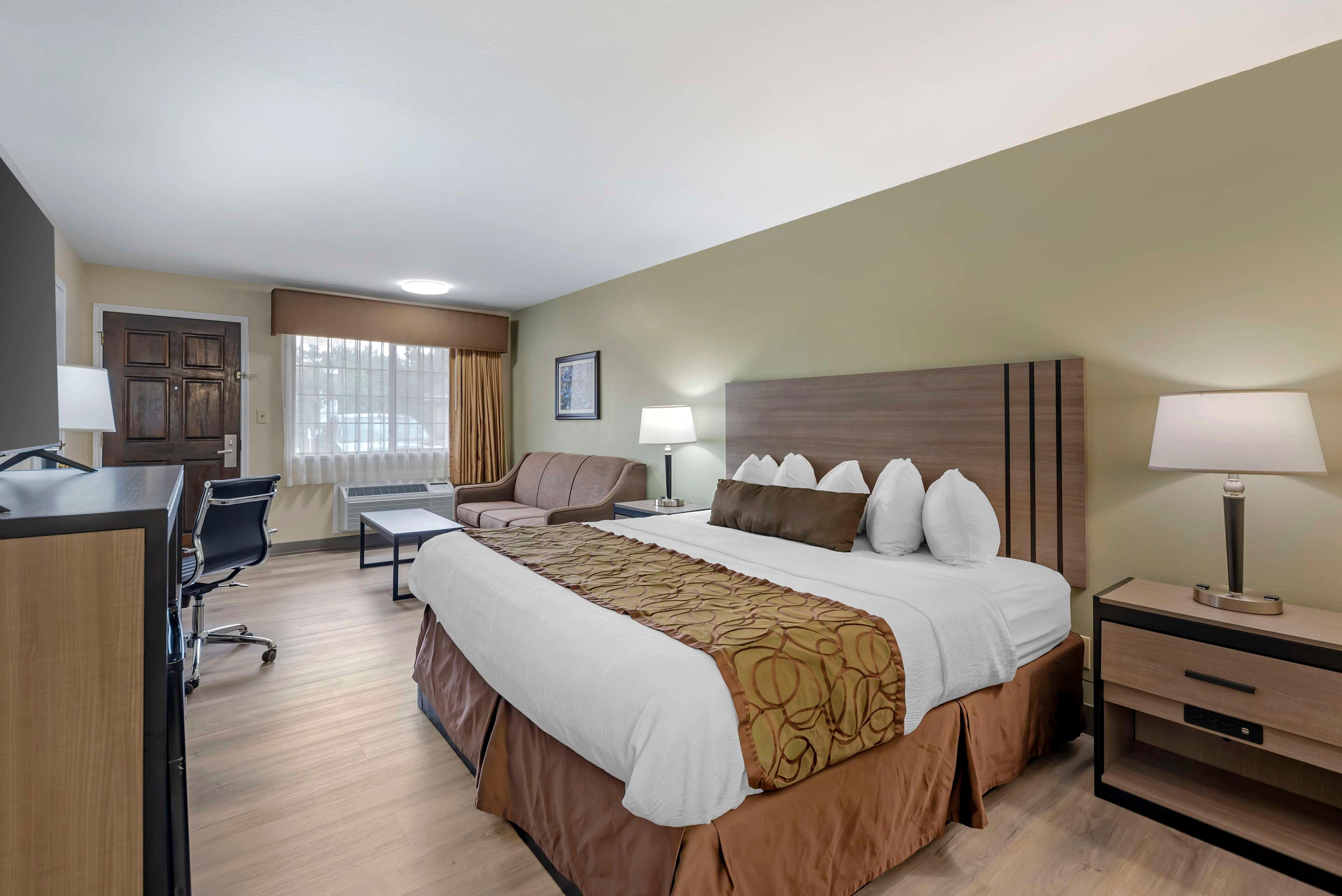 Room King Bed Non Smoking