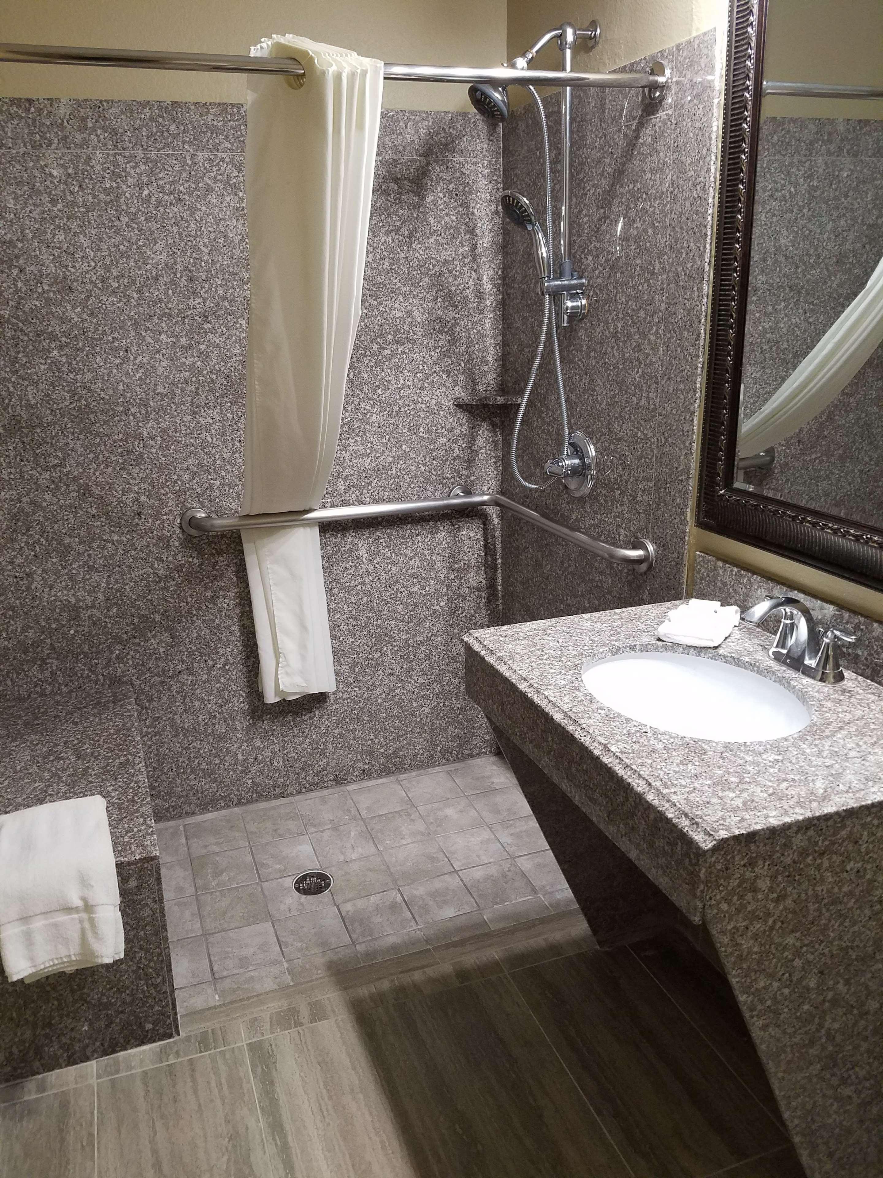 Room King Bed Non Smoking