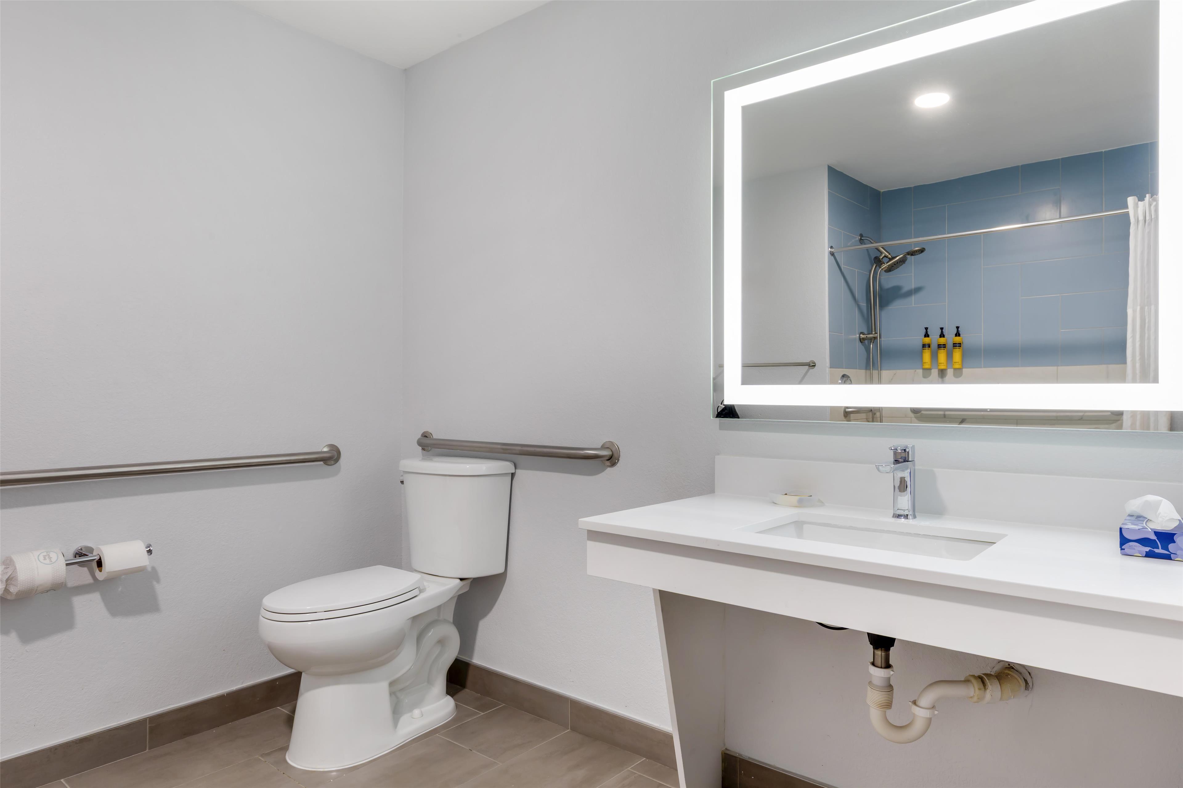 Quadruple Accessible-two Queen Beds