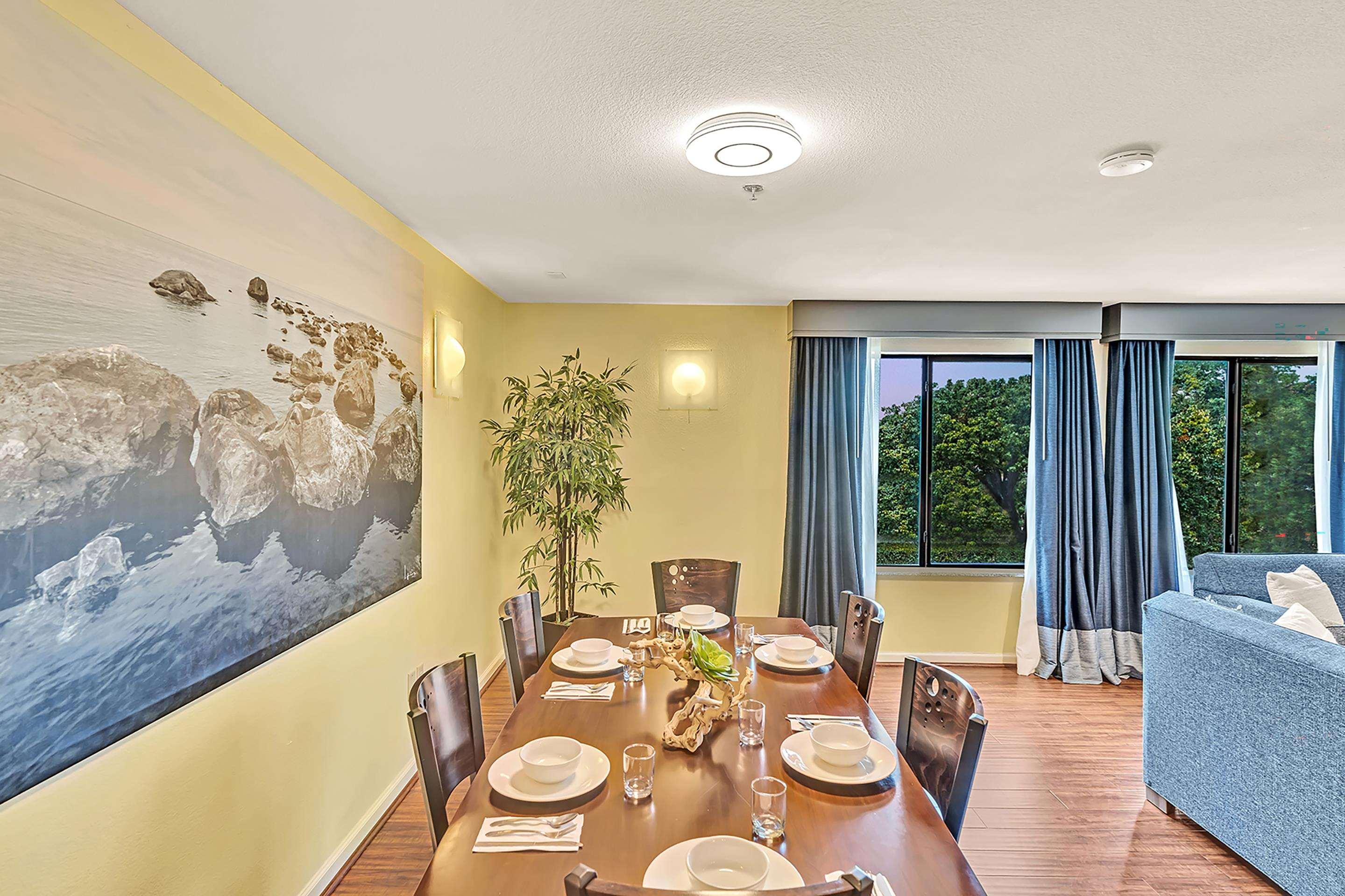 Suite Two Queen Beds