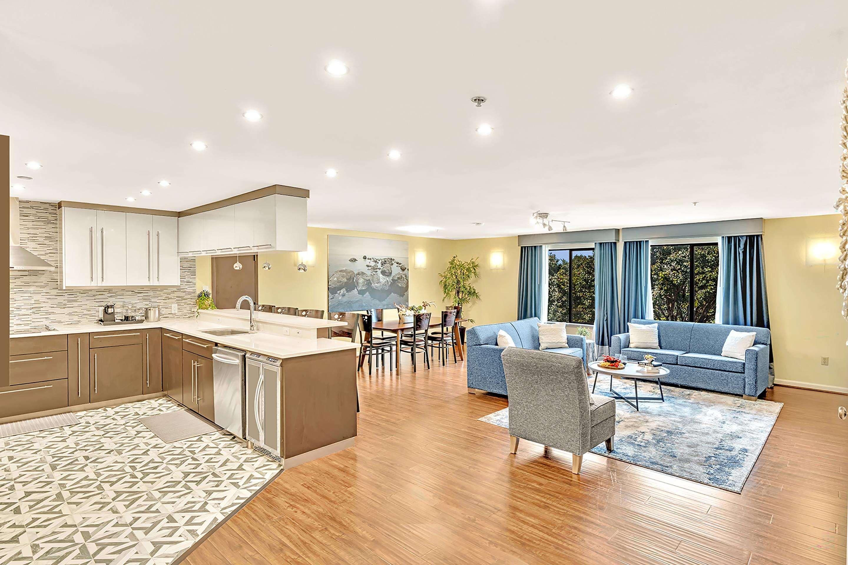 Suite Two Queen Beds