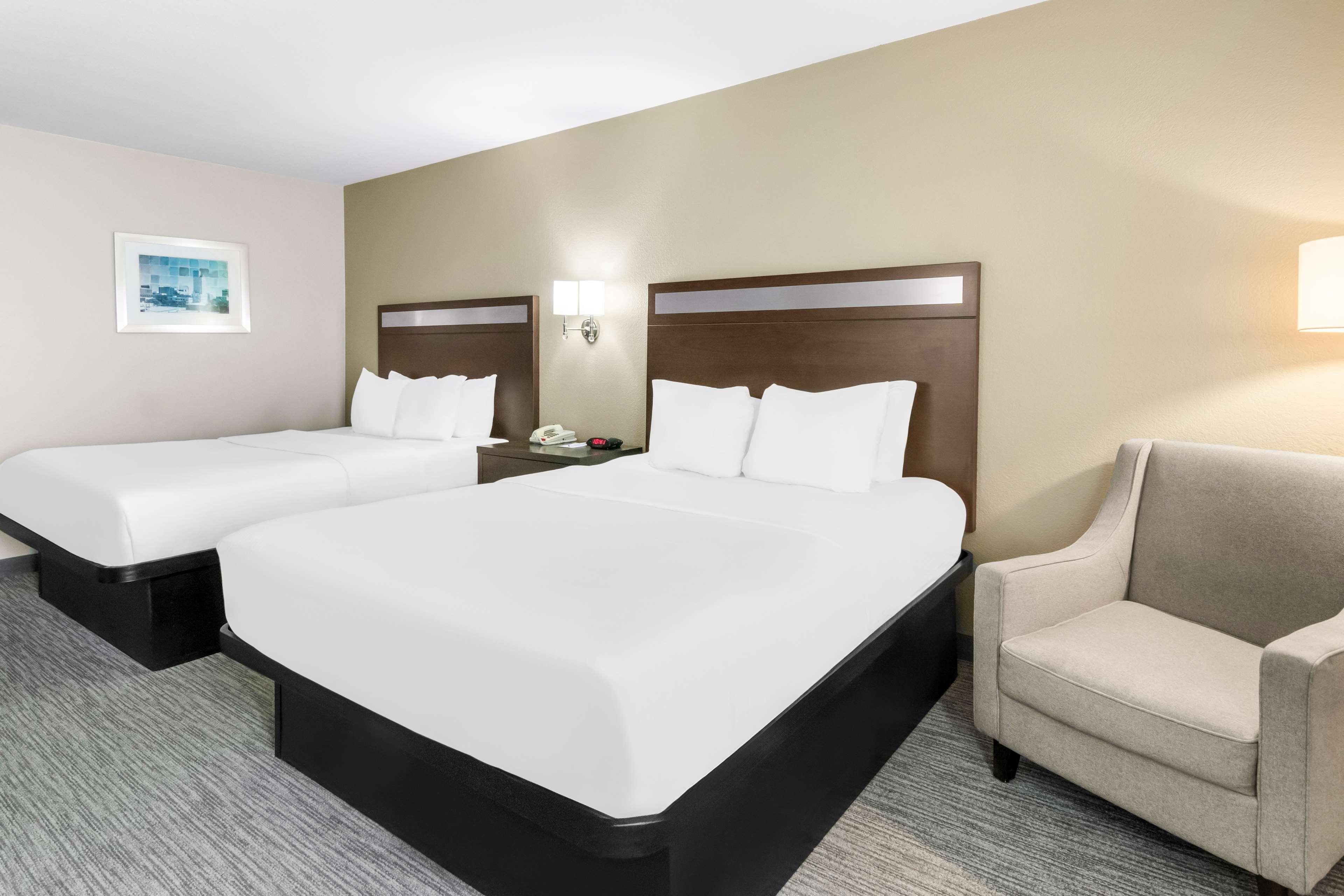 Room Accessible-two Queen Beds