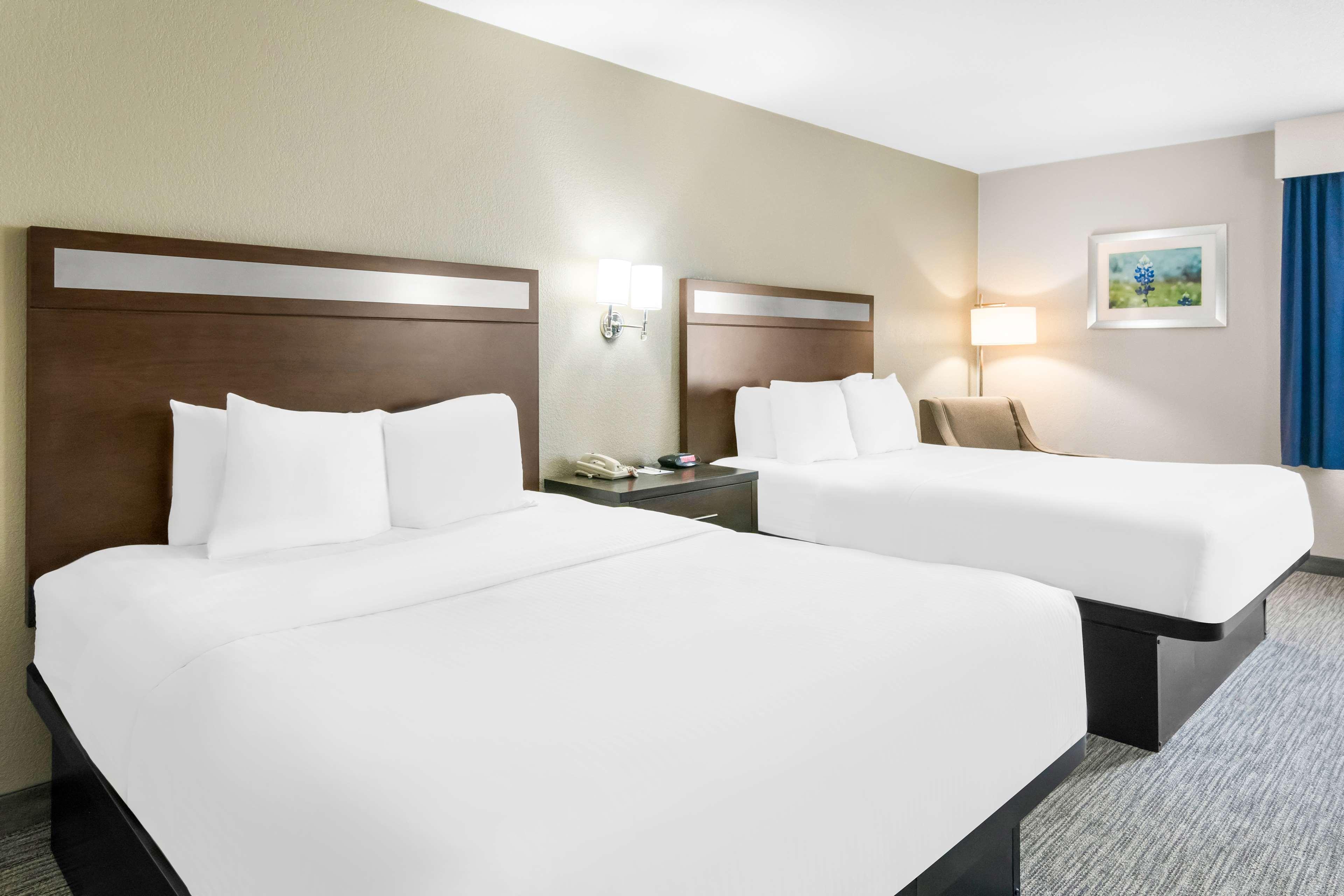 Room Accessible-two Queen Beds