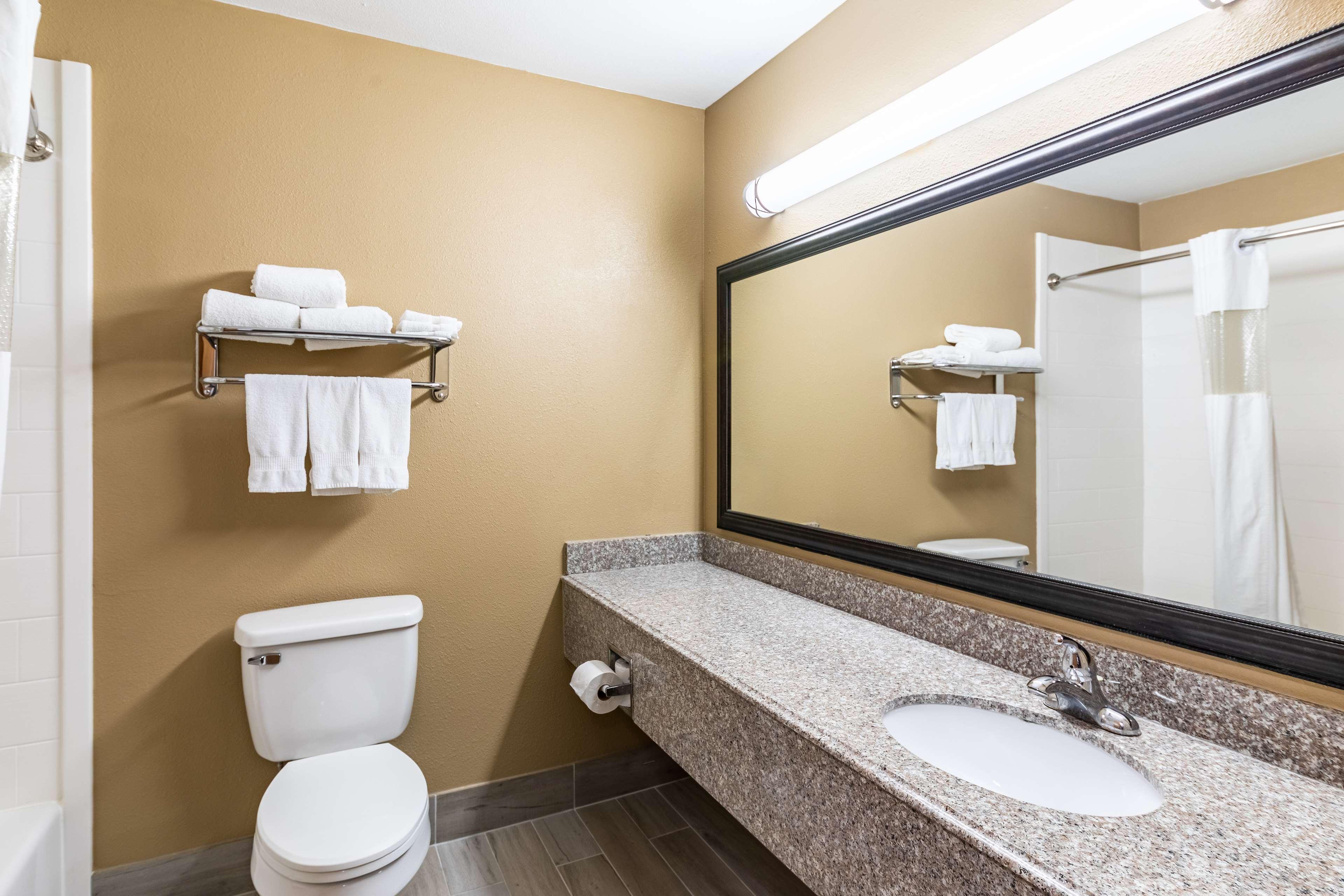 Suite Two Queen Beds