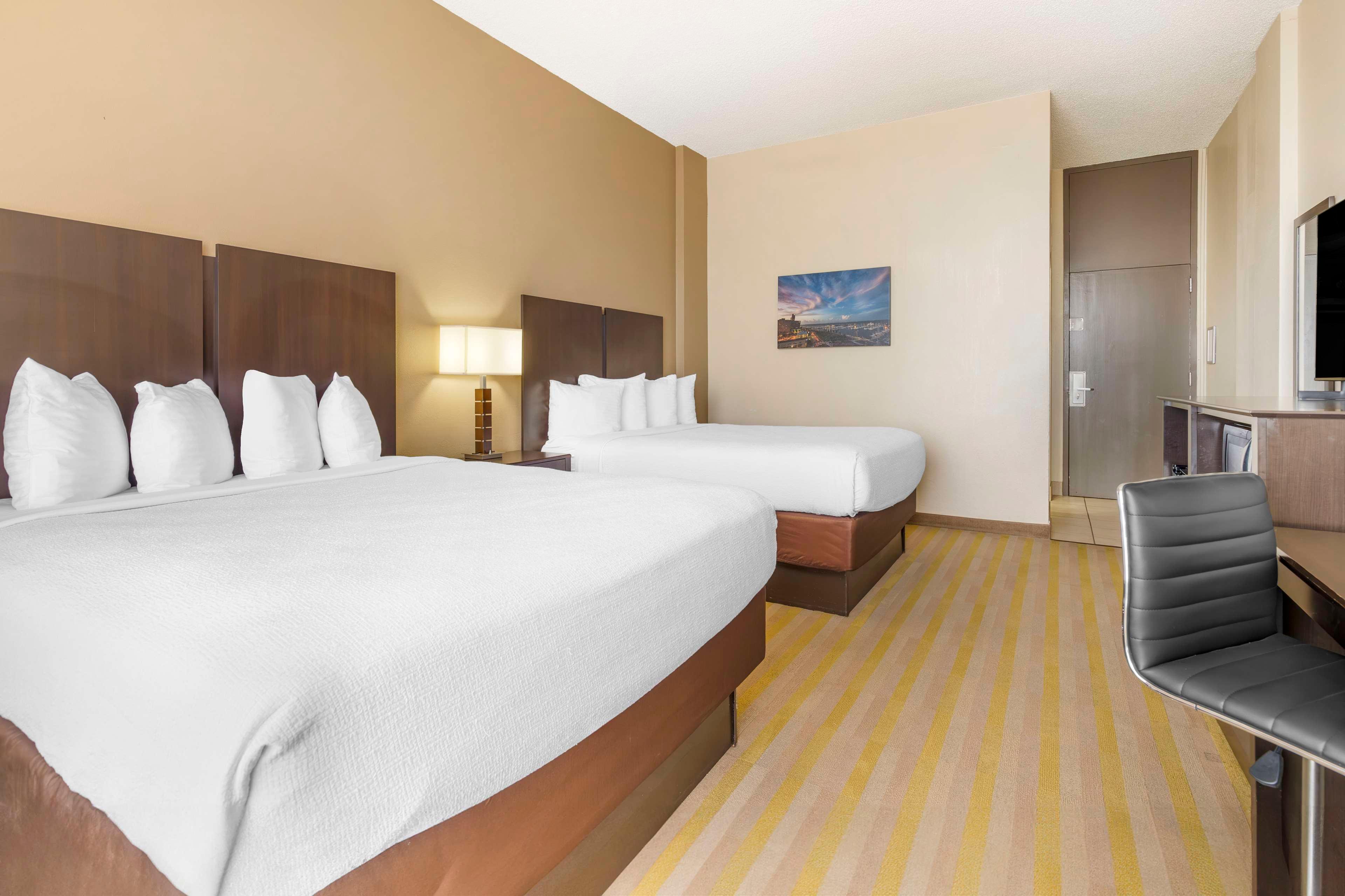 Room Accessible-two Queen Beds