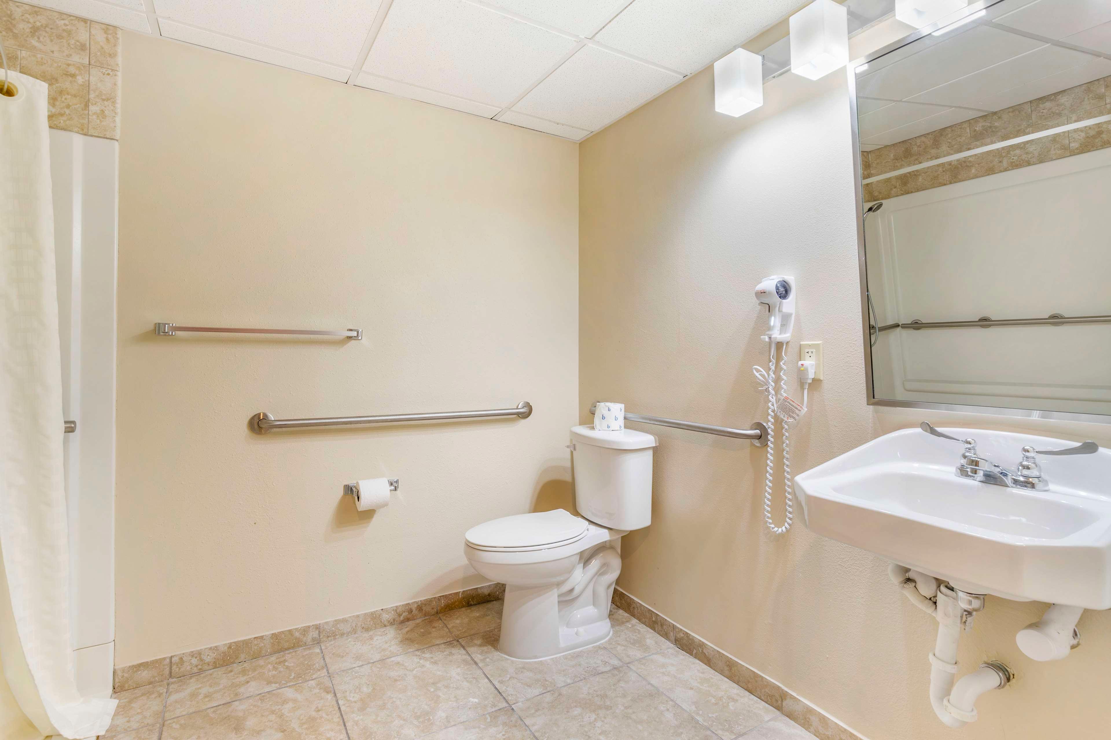 Room Accessible King Size Bed