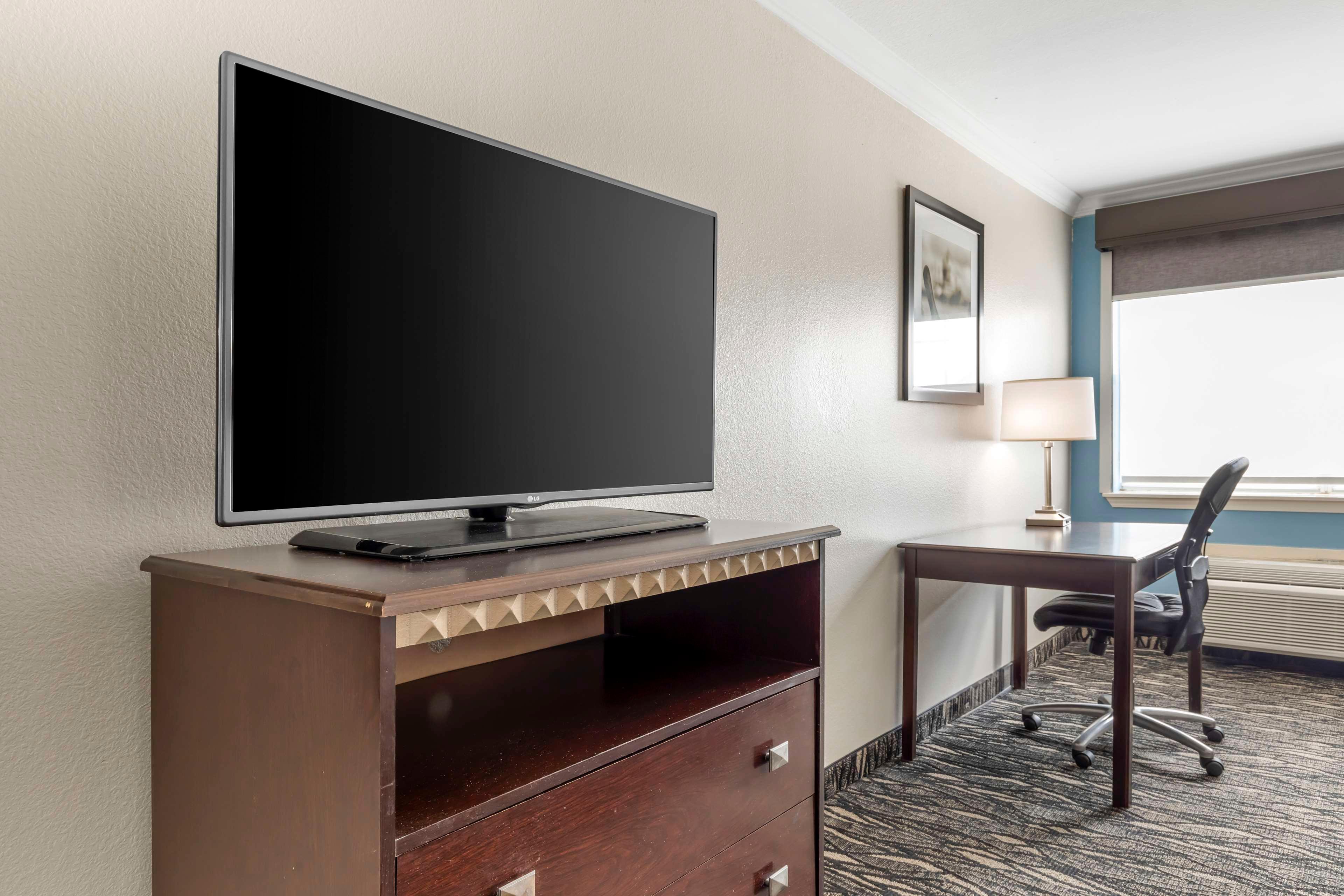 Double Accessible-two Queen Beds