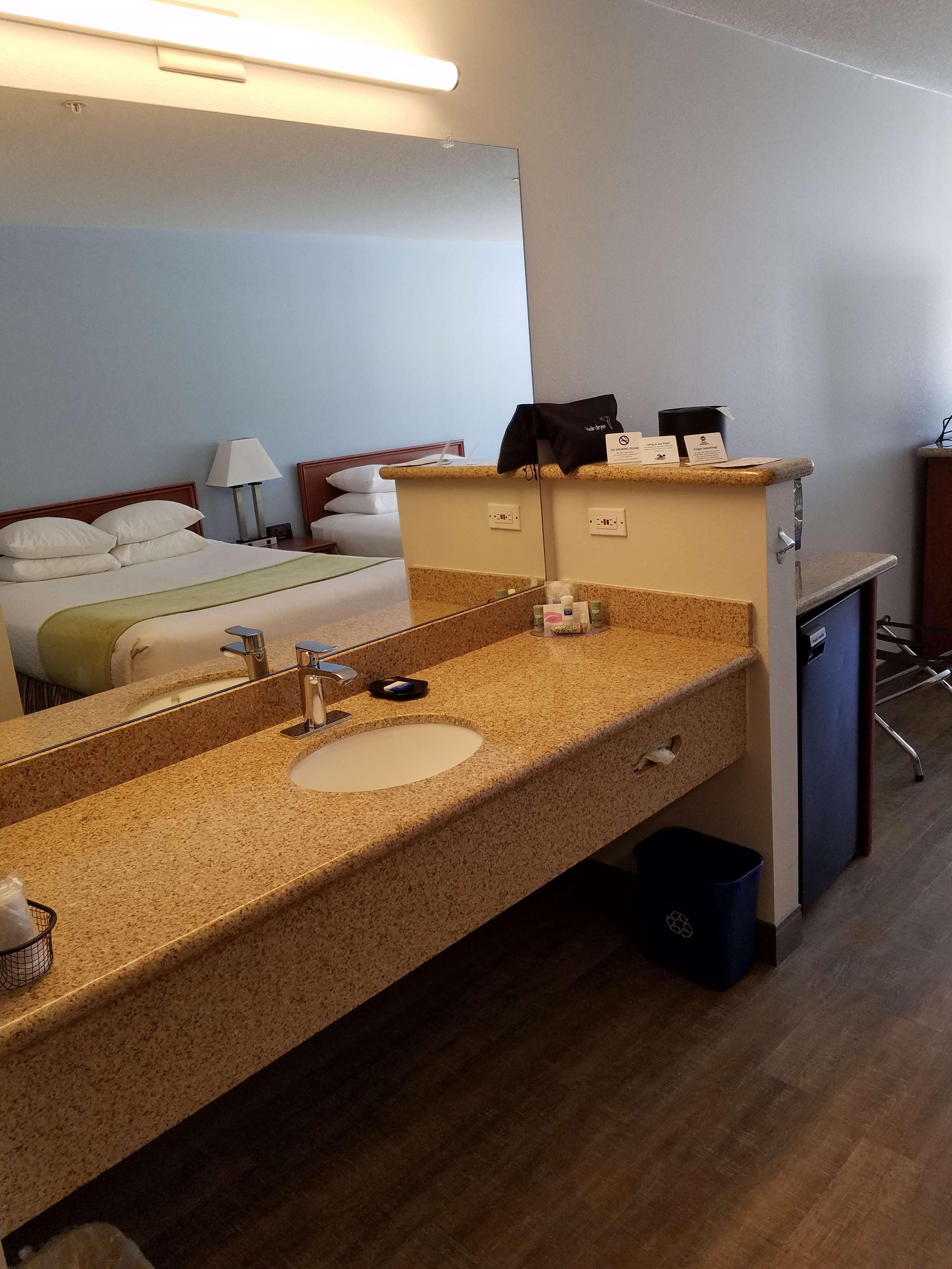 Room Two Queen Beds Non Smoking