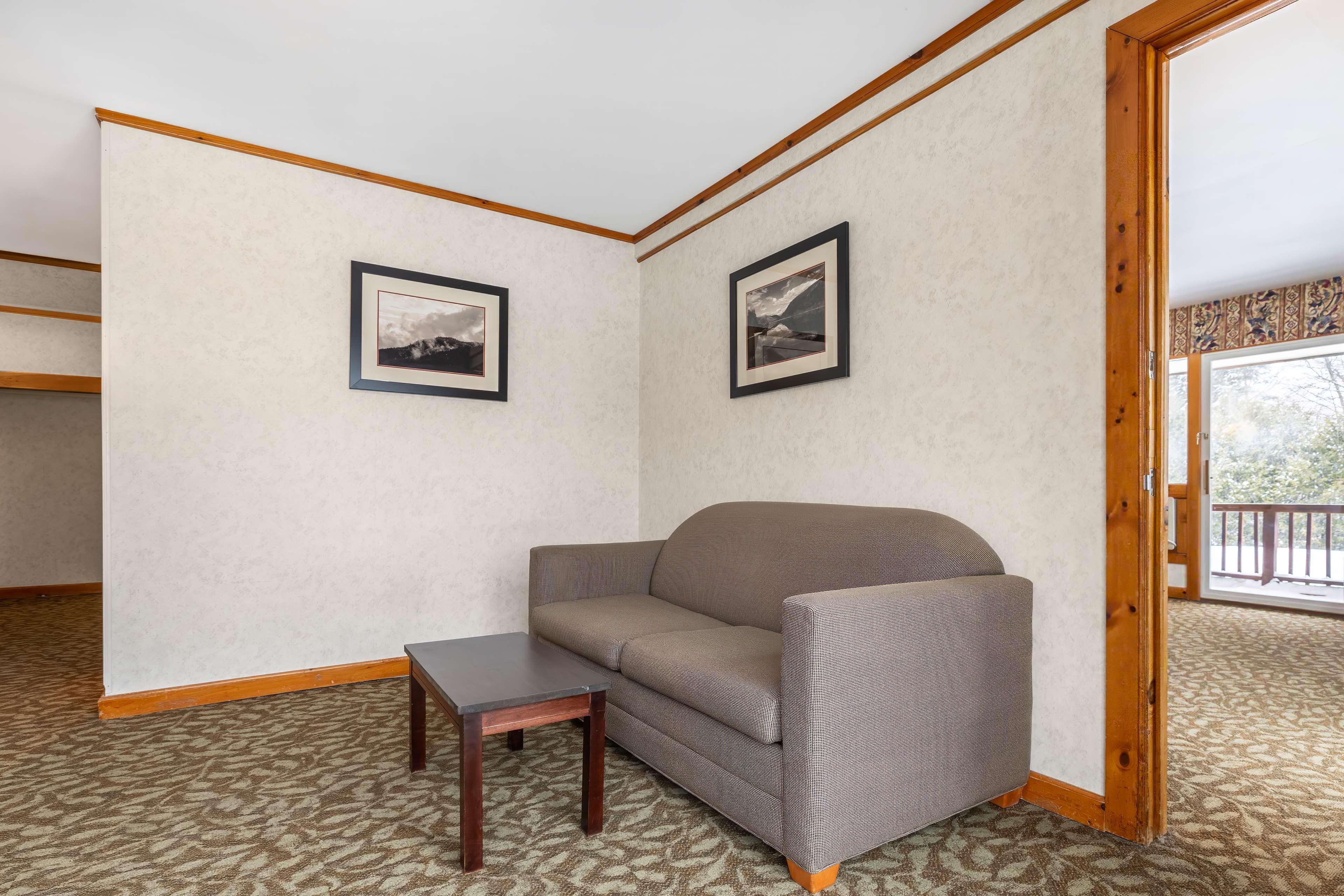 Suite Two Queen Beds