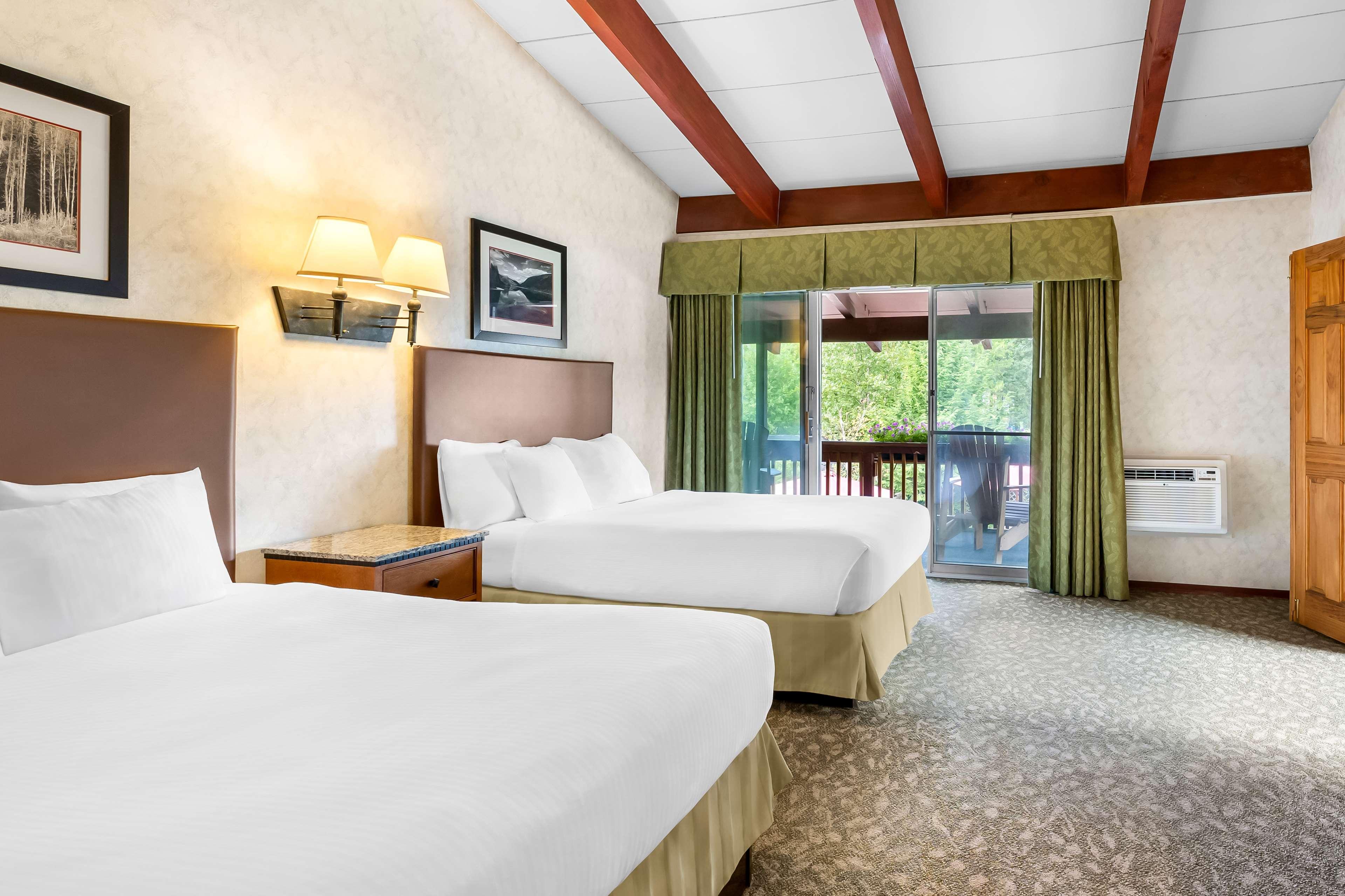 Suite Two Queen Beds