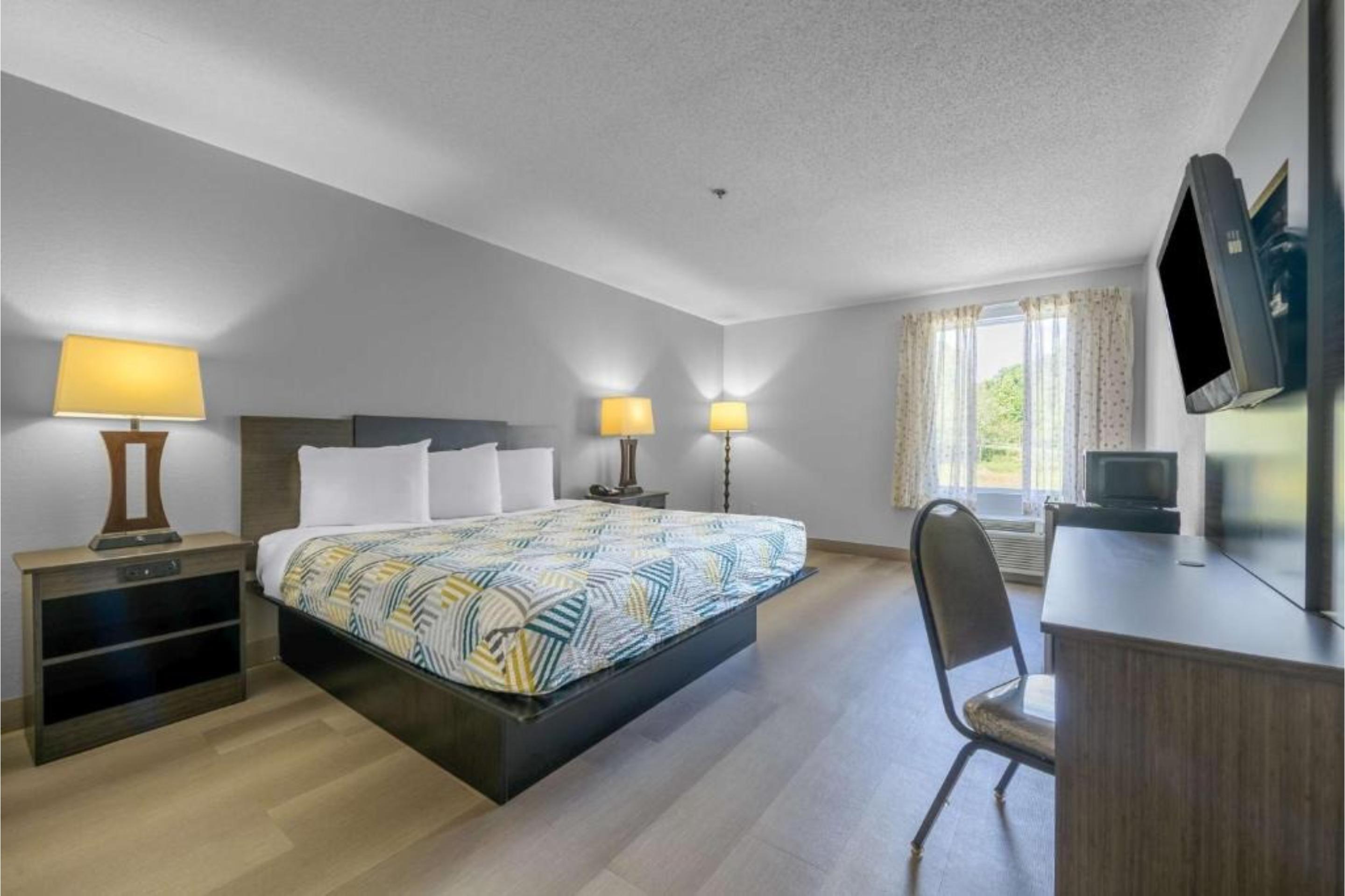 Double Accessible King Size Bed