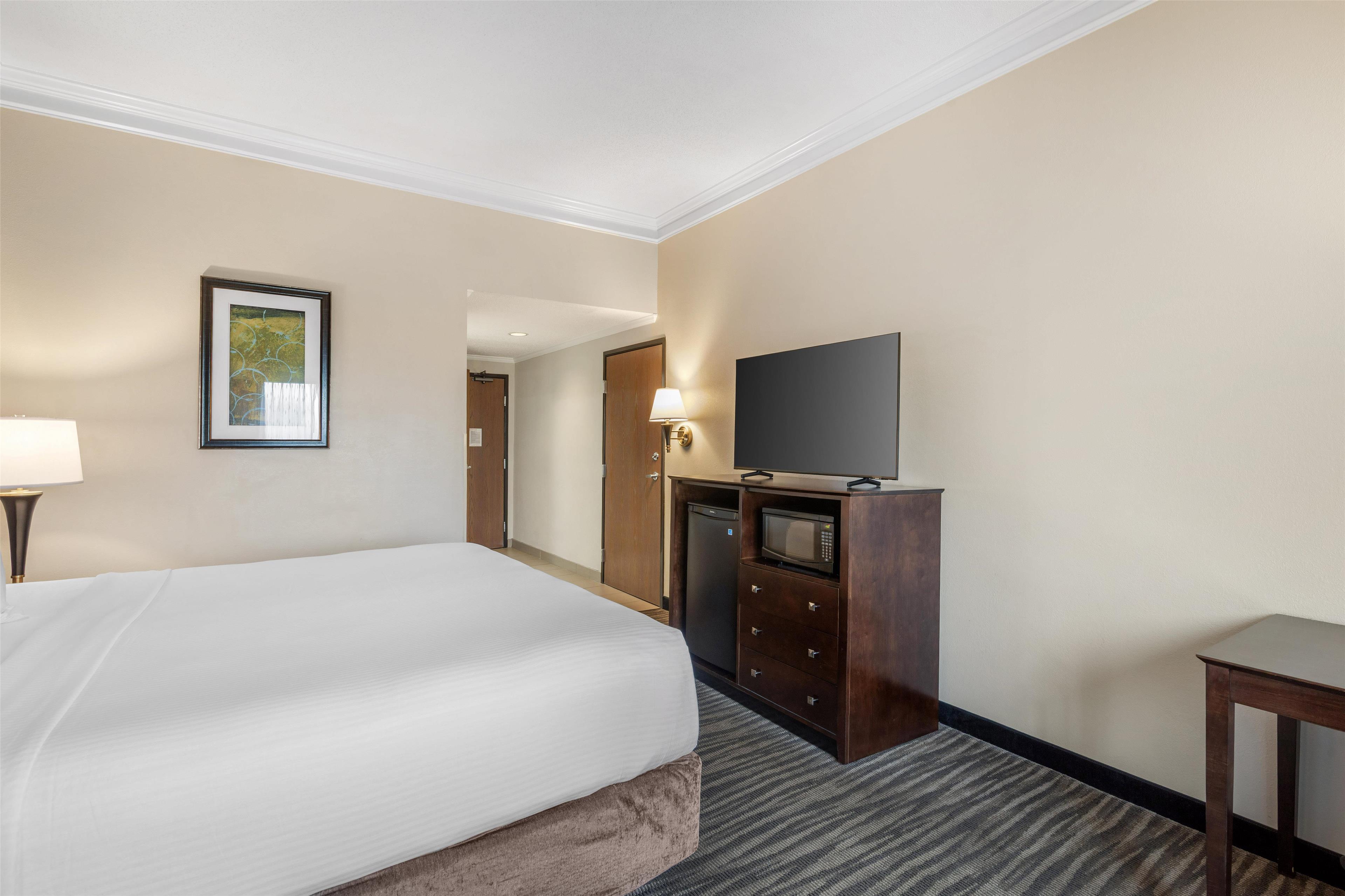 Double Accessible King Size Bed