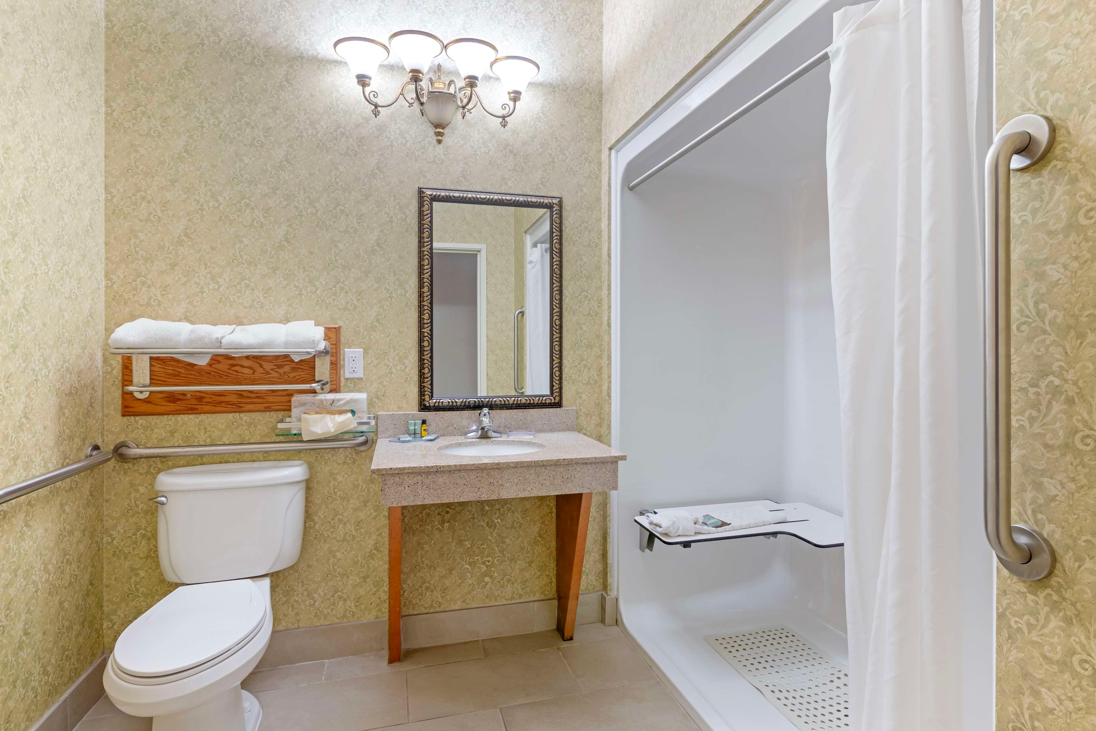 Room King Bed Non Smoking