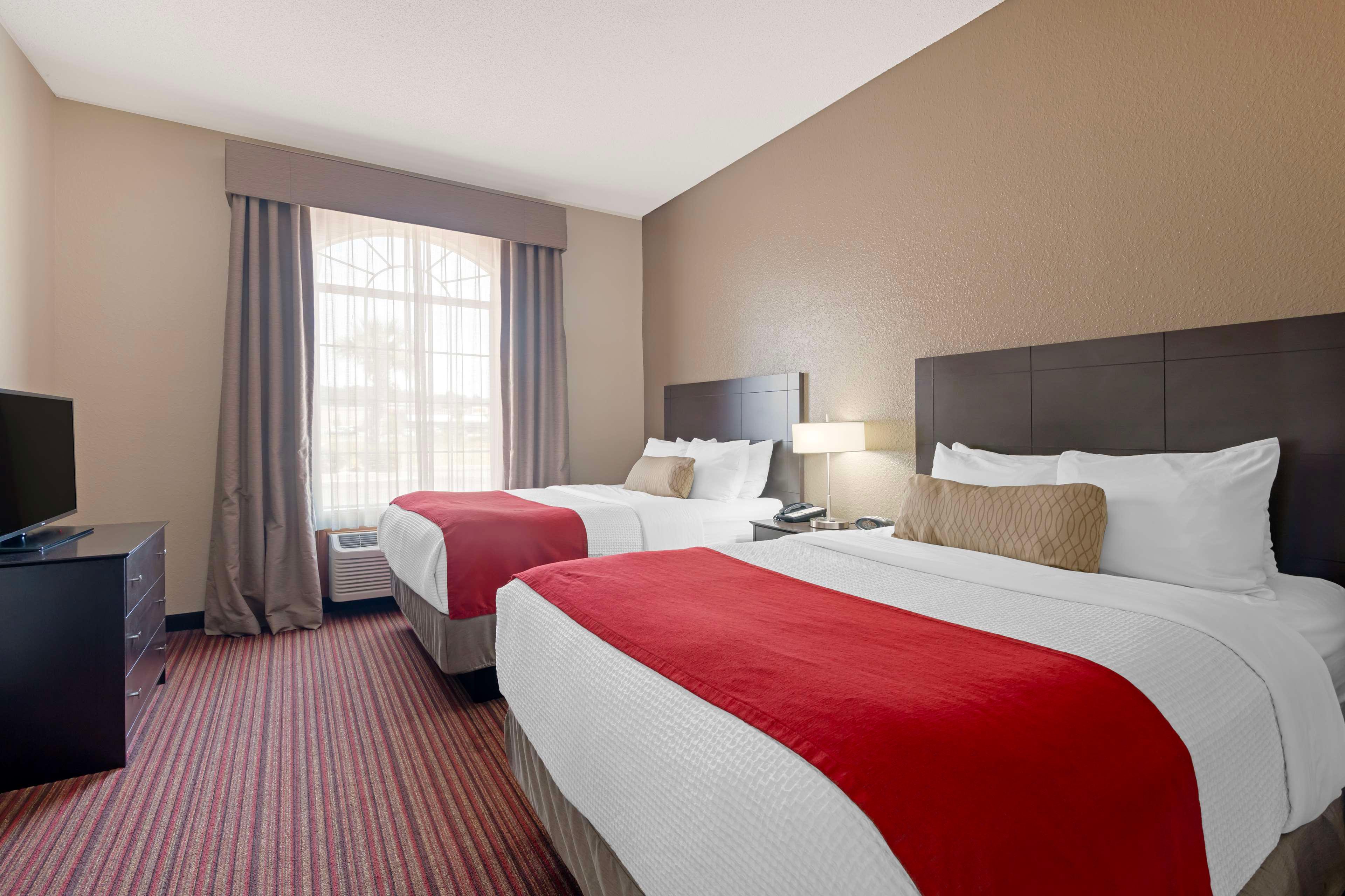 Suite Two Queen Beds