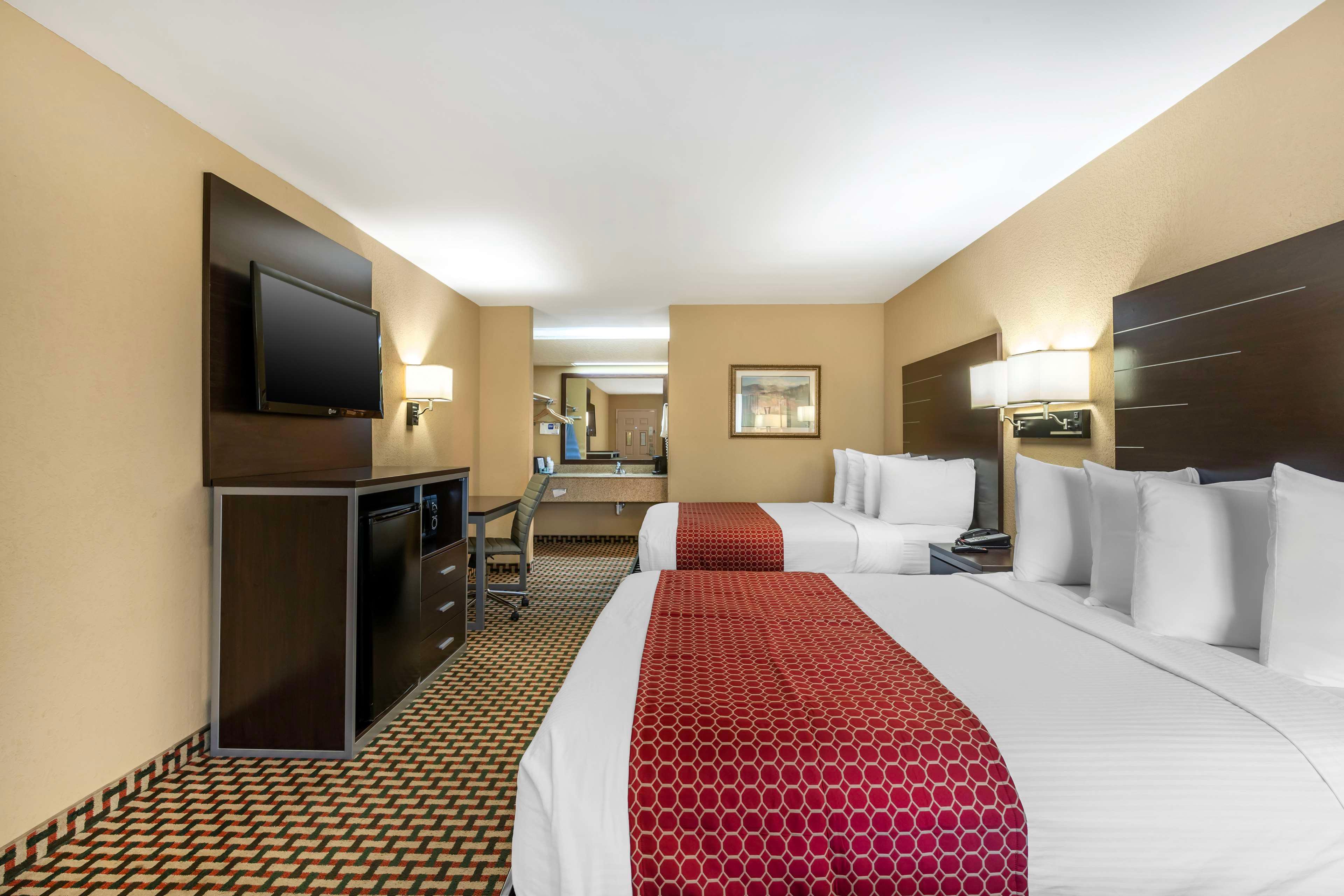 Room Two Queen Beds Non Smoking