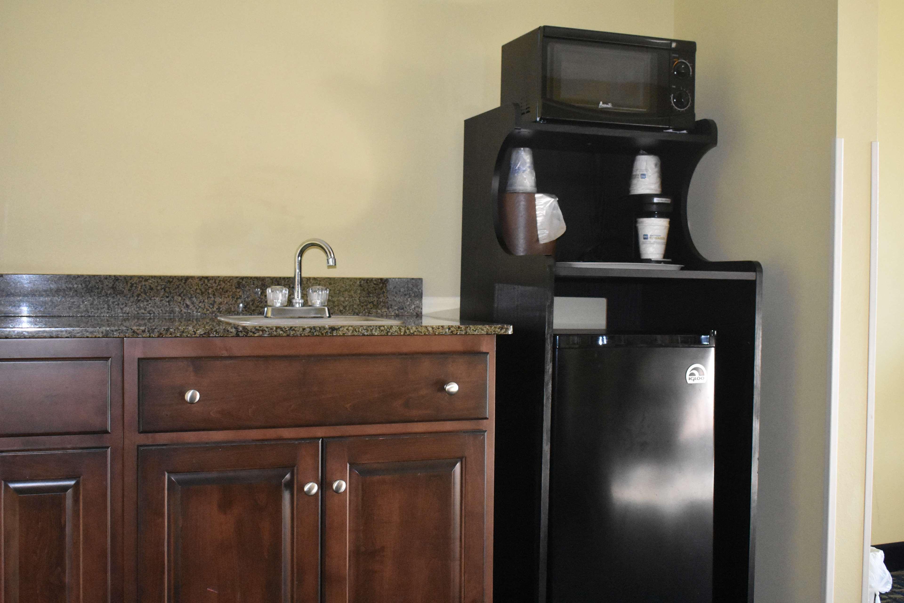 Room King Bed Non Smoking