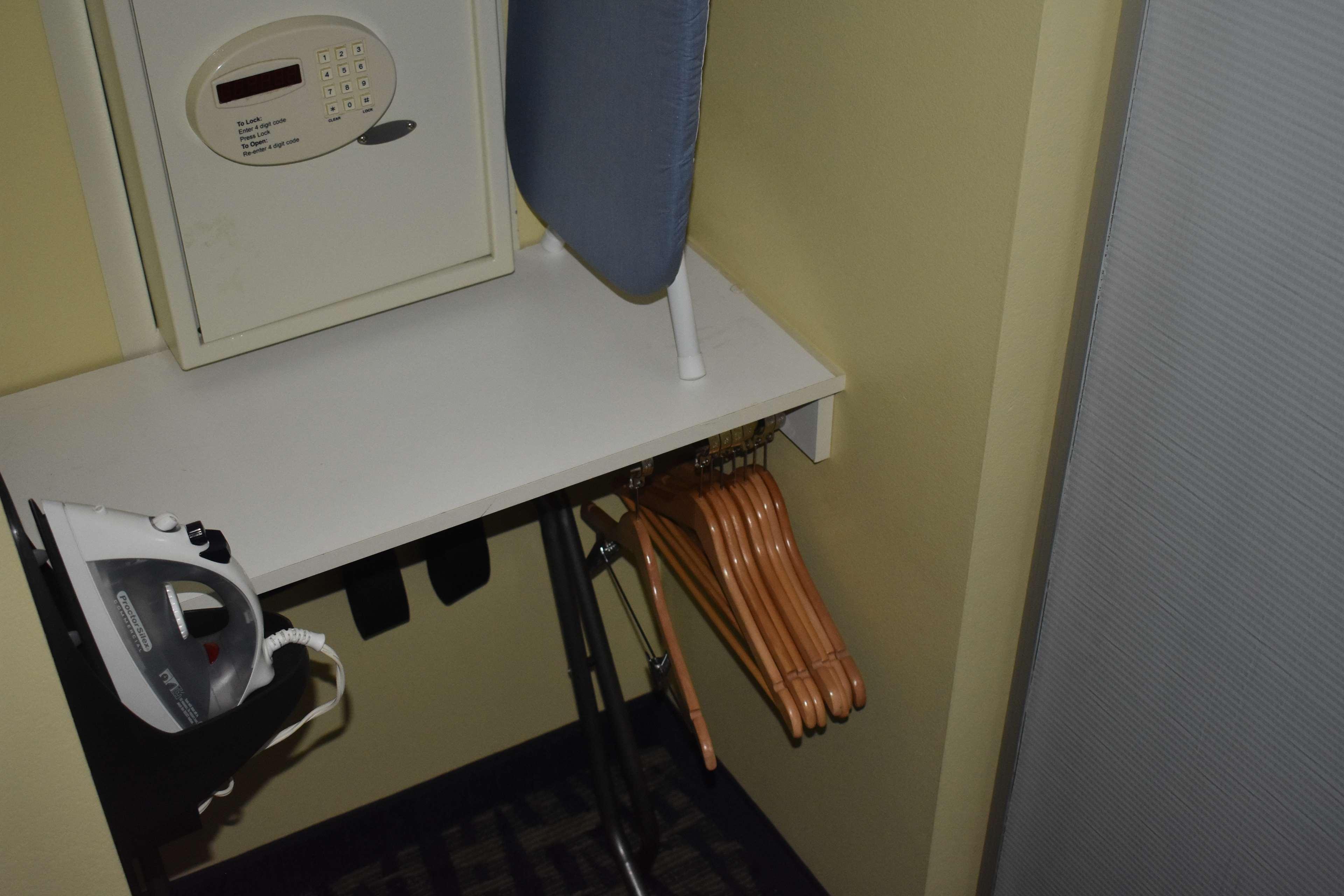 Room Accessible-two Queen Beds