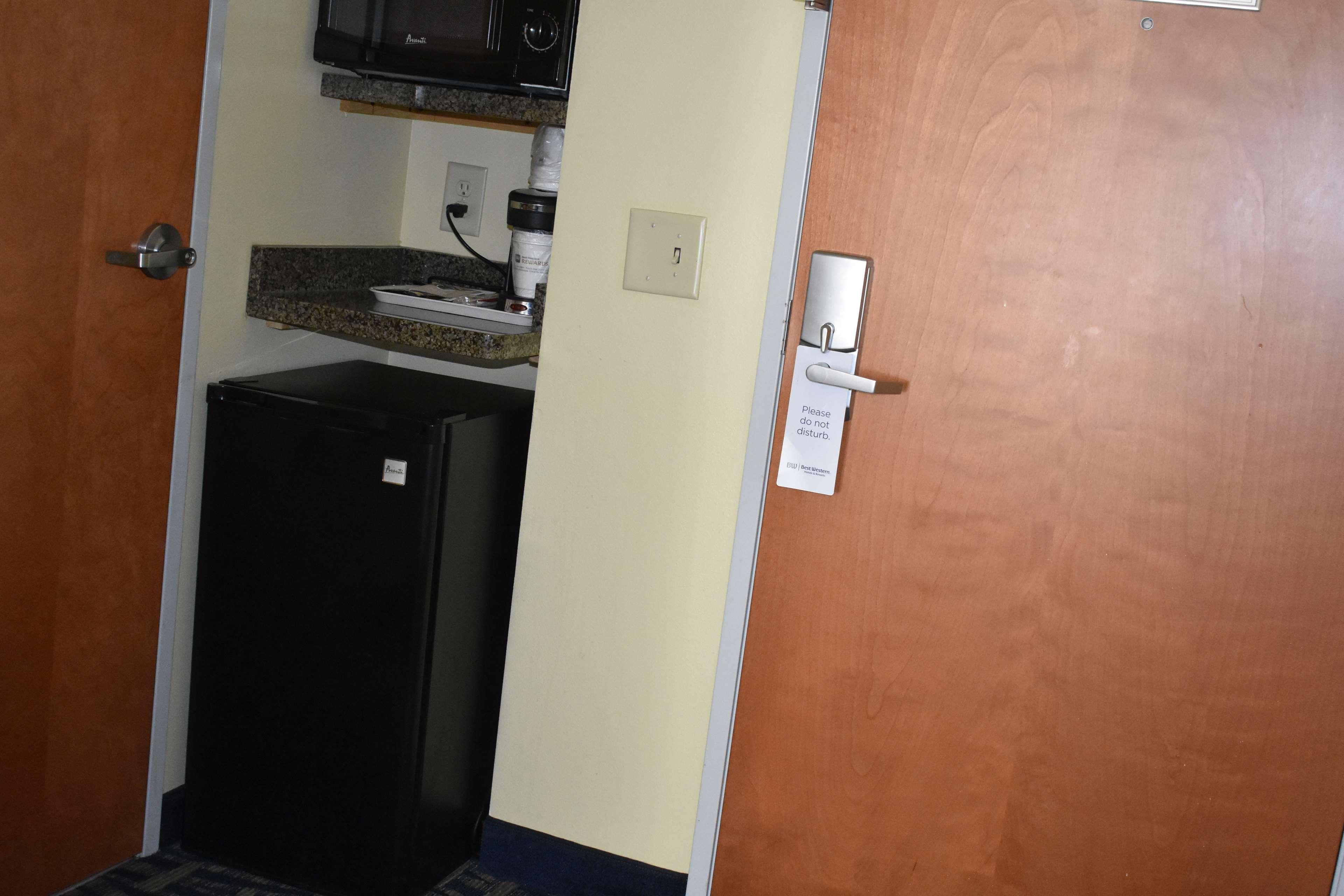 Room Accessible-two Queen Beds