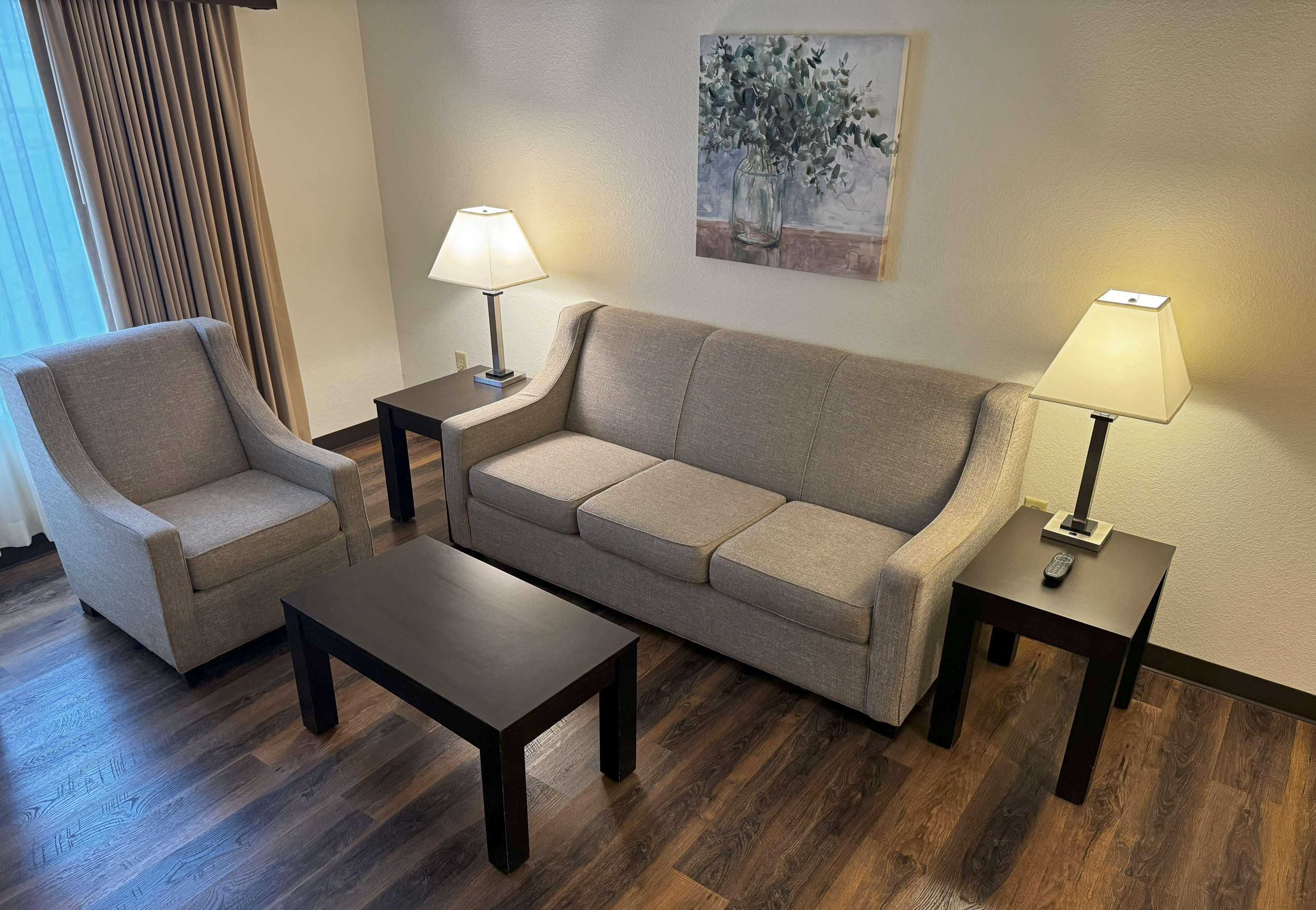 Suite Two Queen Beds