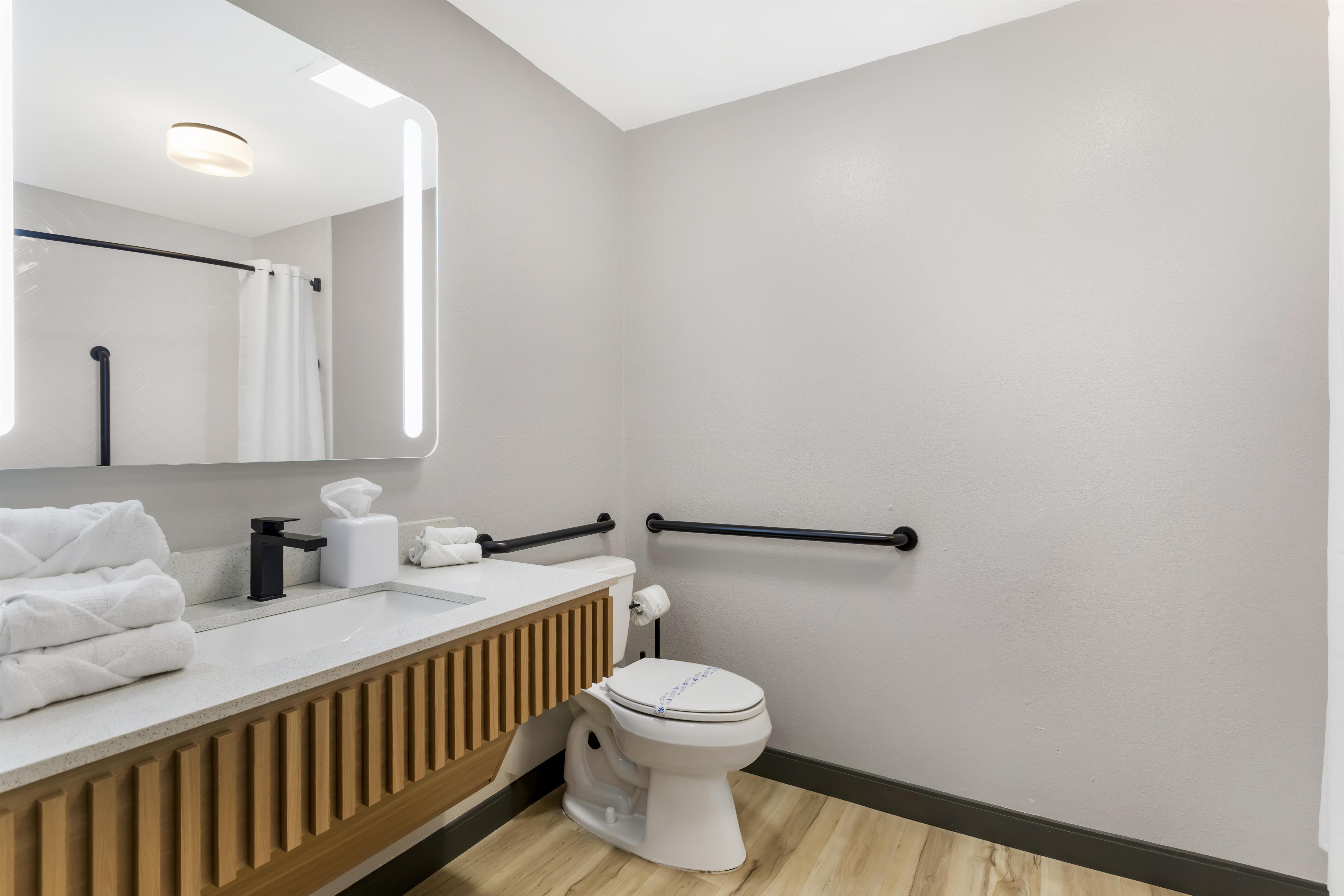 Room Accessible-two Queen Beds