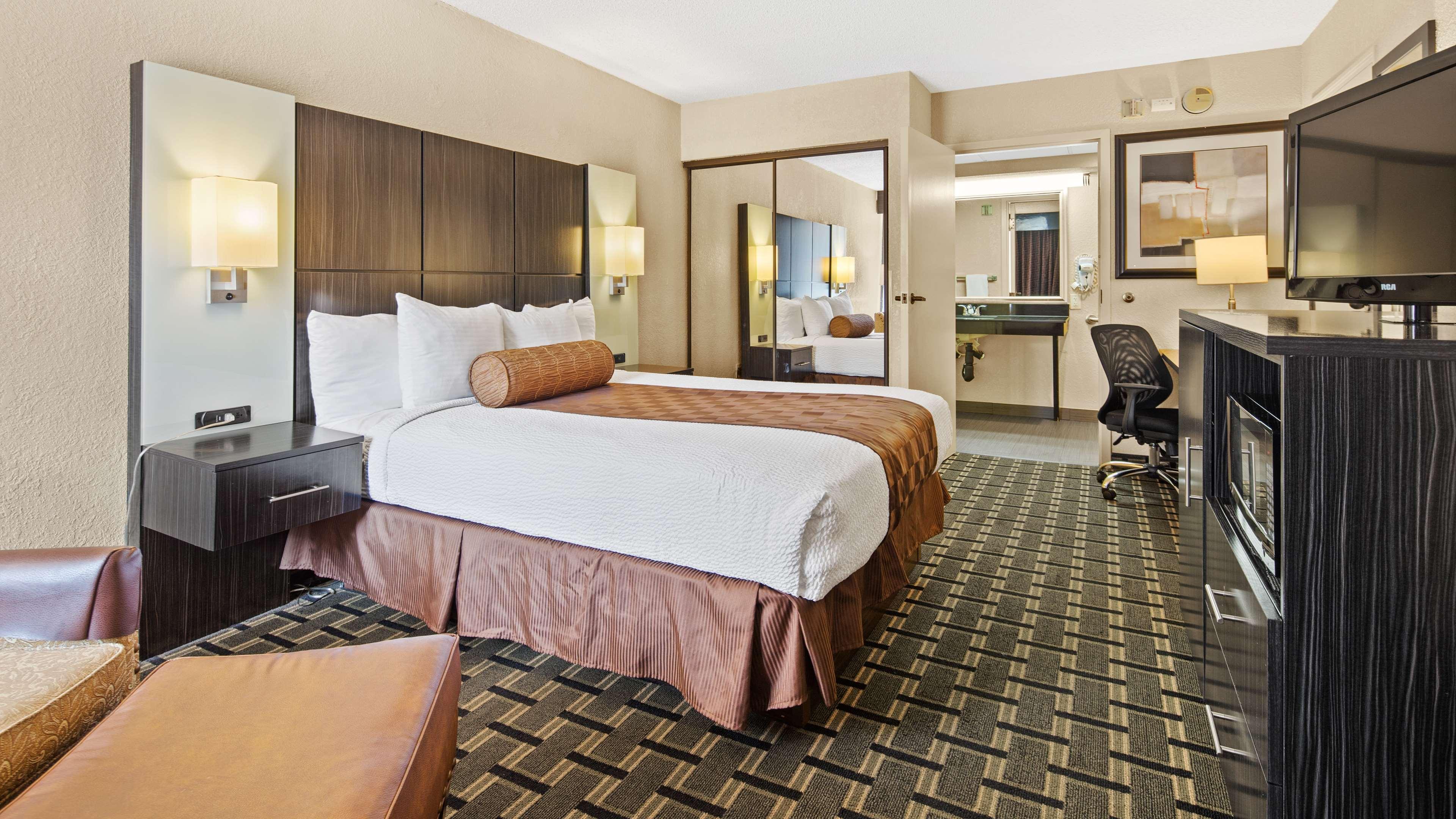 Room Queen Bed Non Smoking