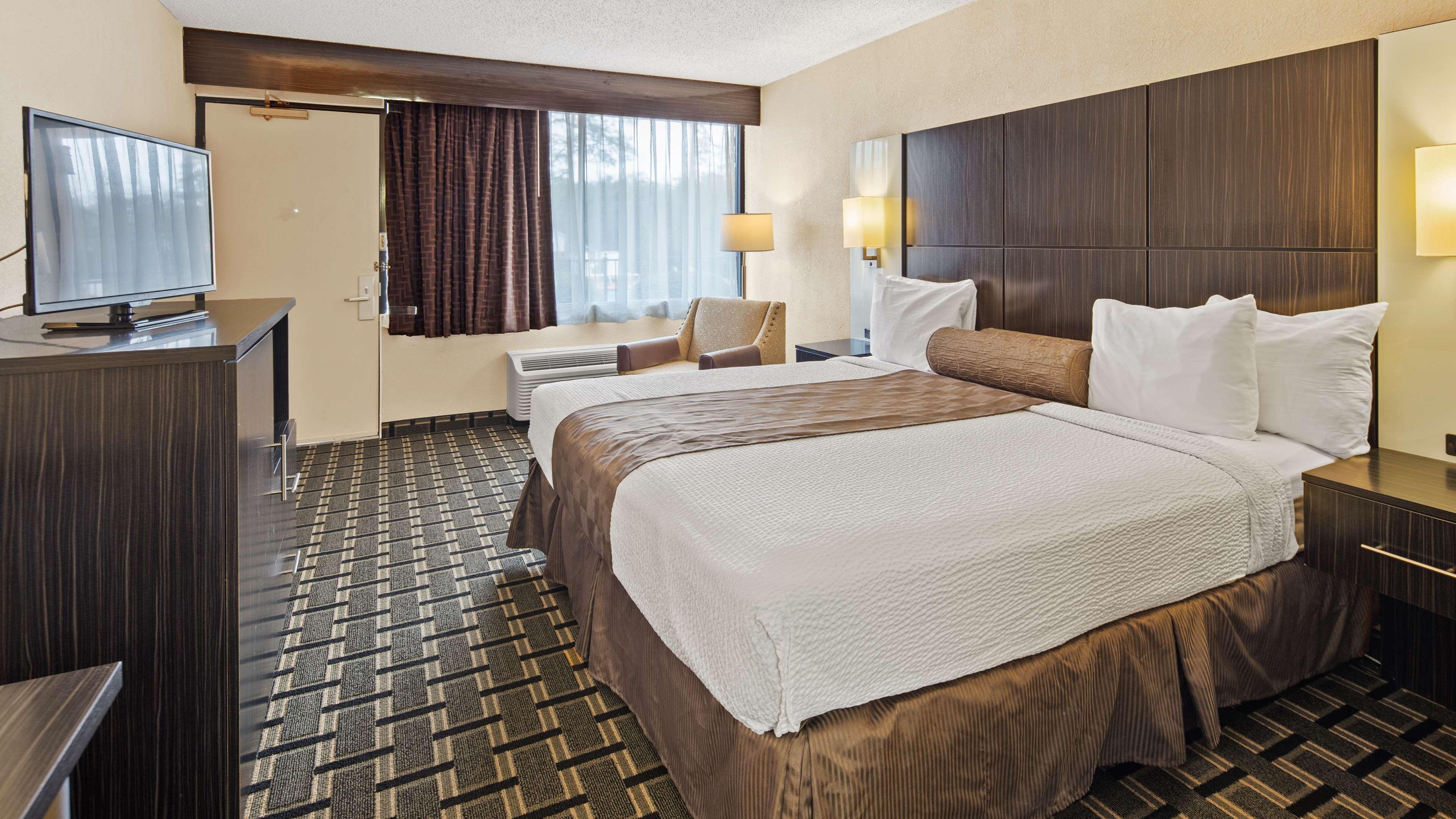 Room King Bed Non Smoking