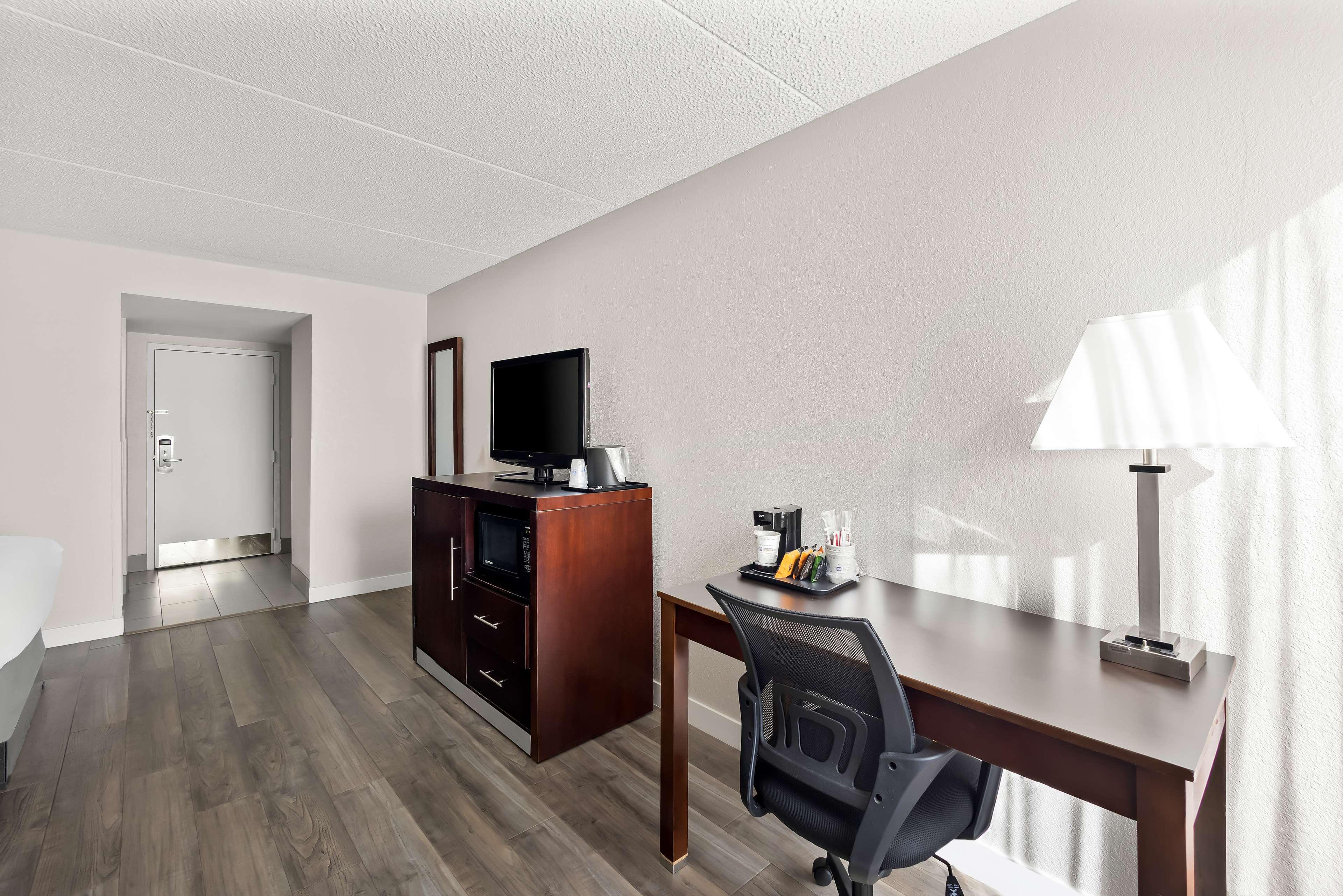 Room Two Double Beds