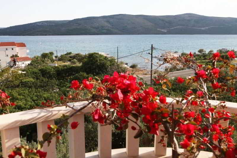 Apartment Deluxe Two Bedroom