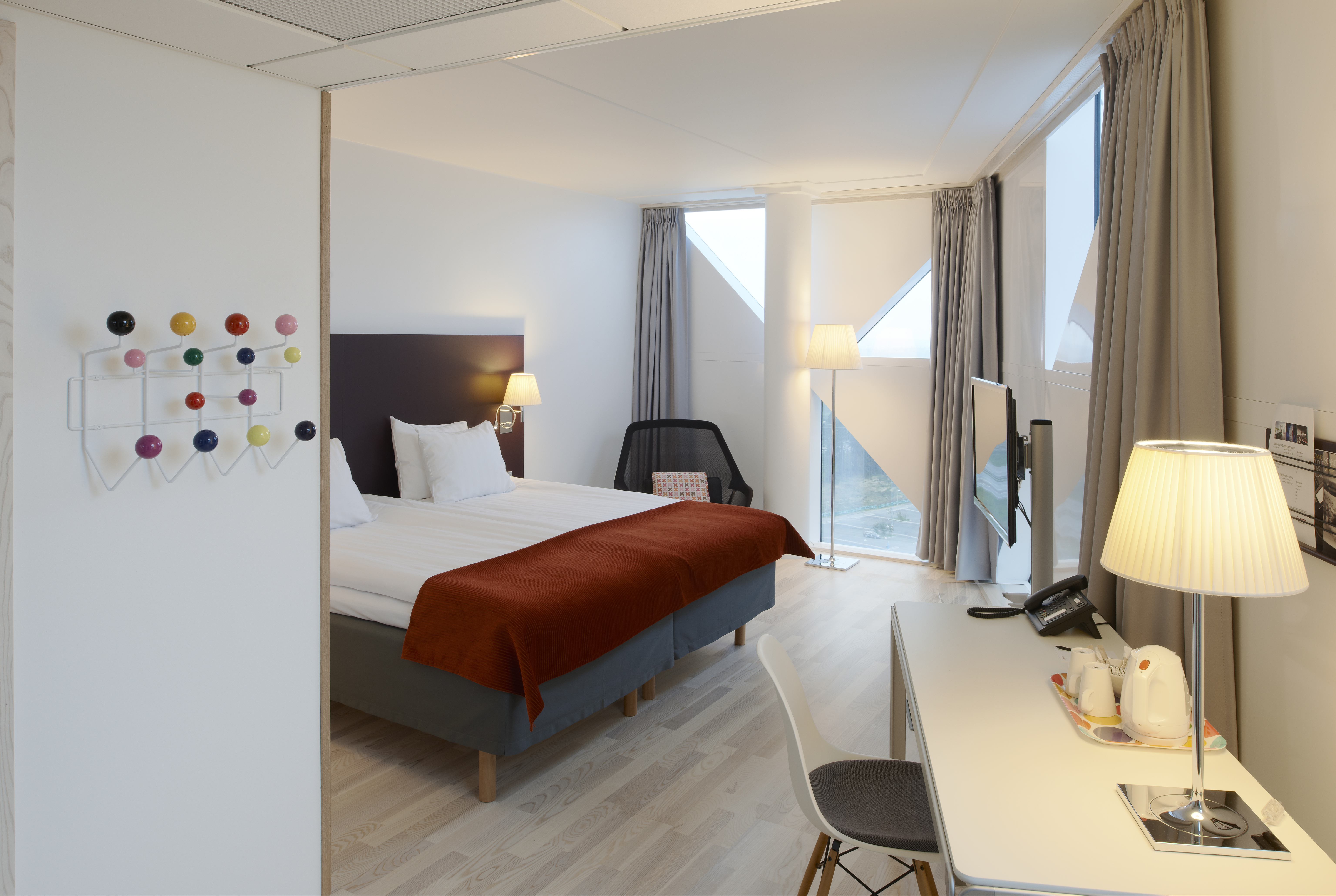 Double or Twin King Size Bed