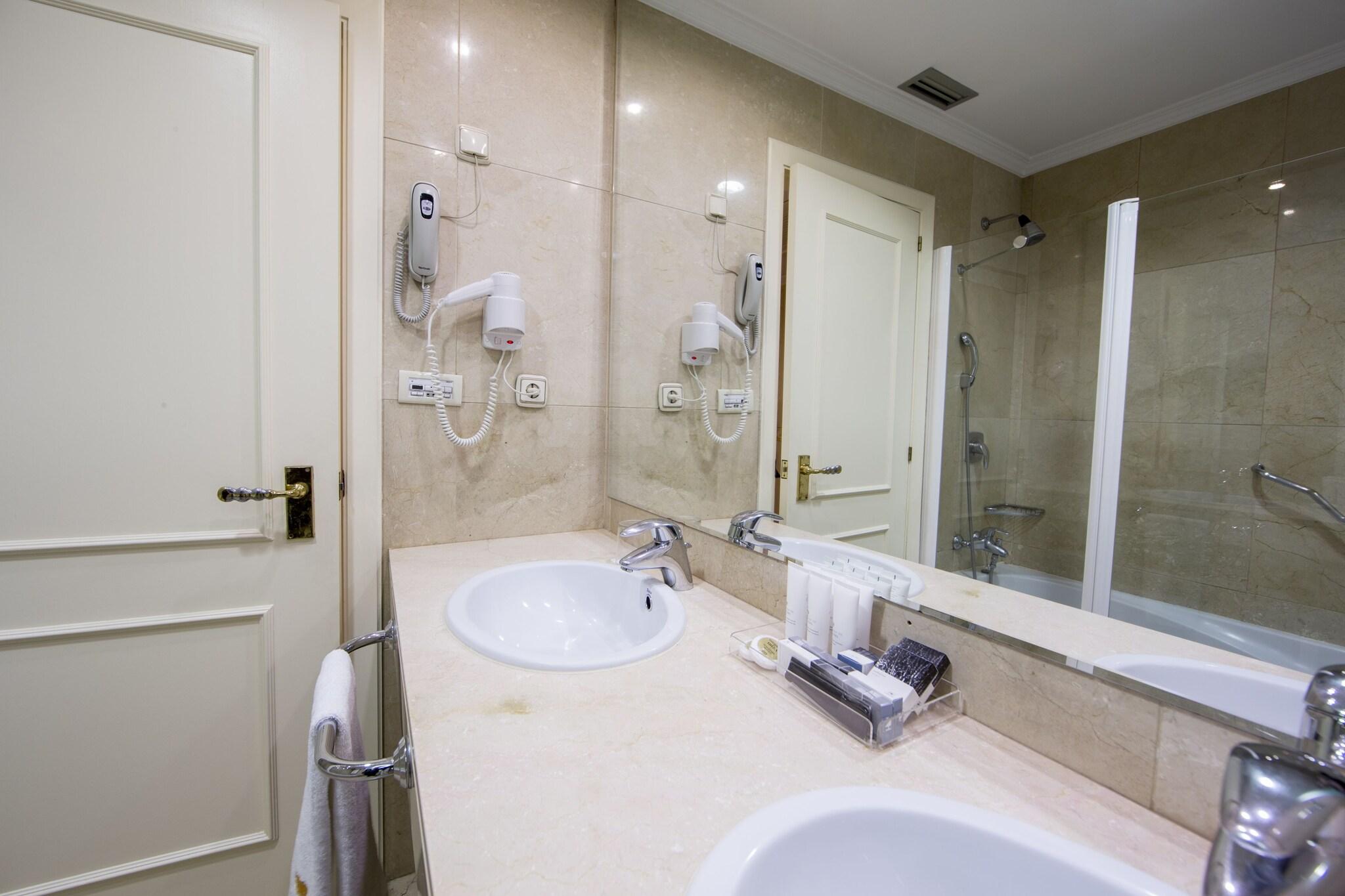 Junior Suite Two Beds