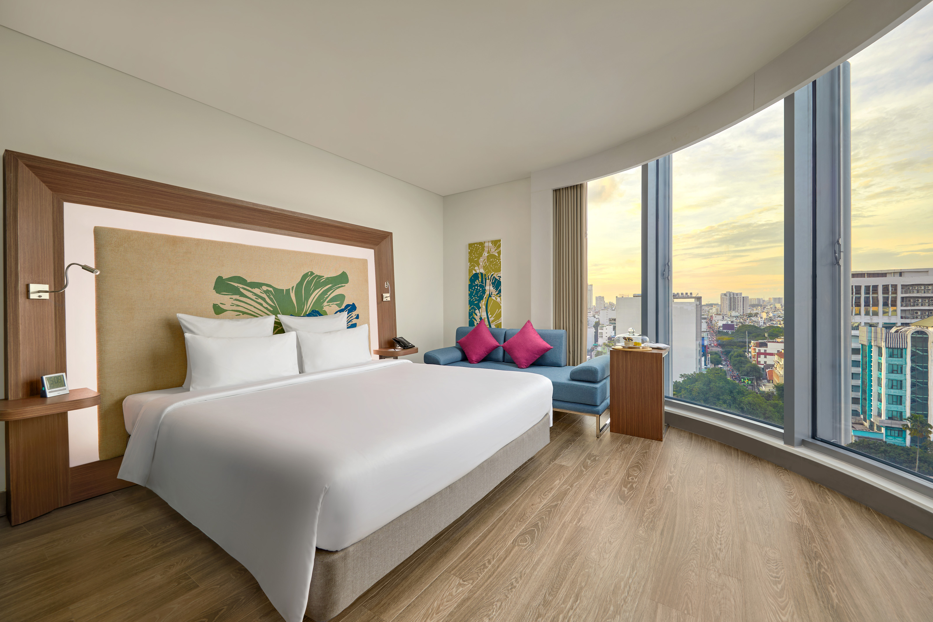 Double Deluxe King Bed