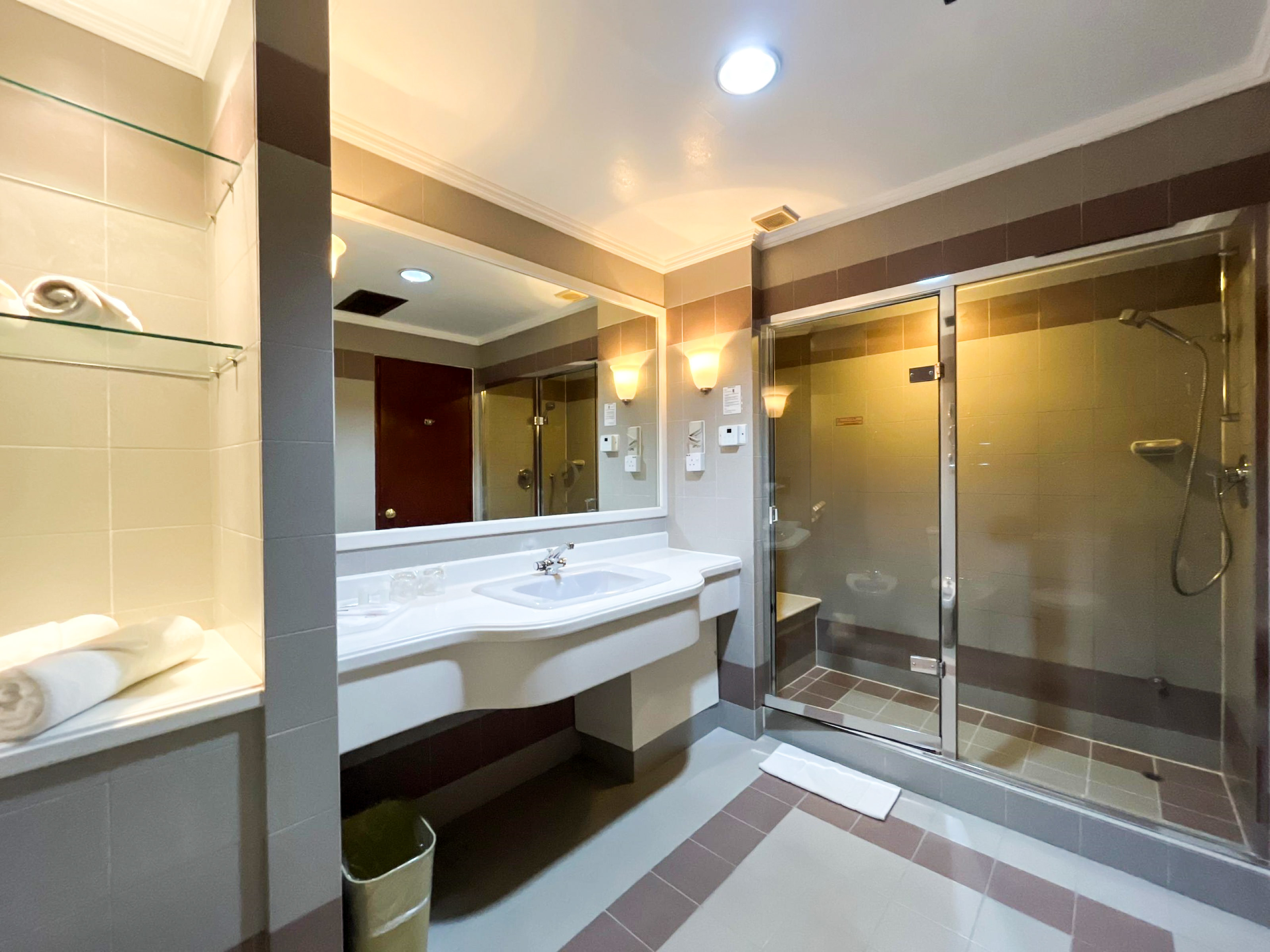 Suite Capacity 4 One Bedroom
